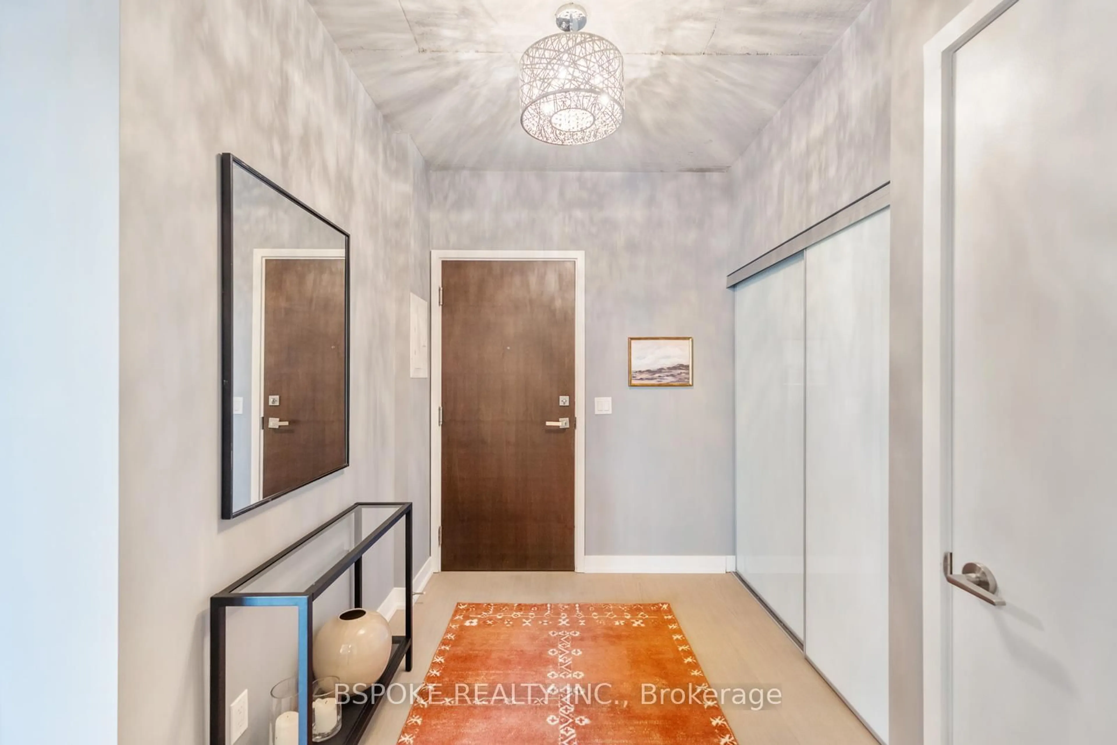 Indoor entryway for 1190 Dundas St #805, Toronto Ontario M4M 0C5