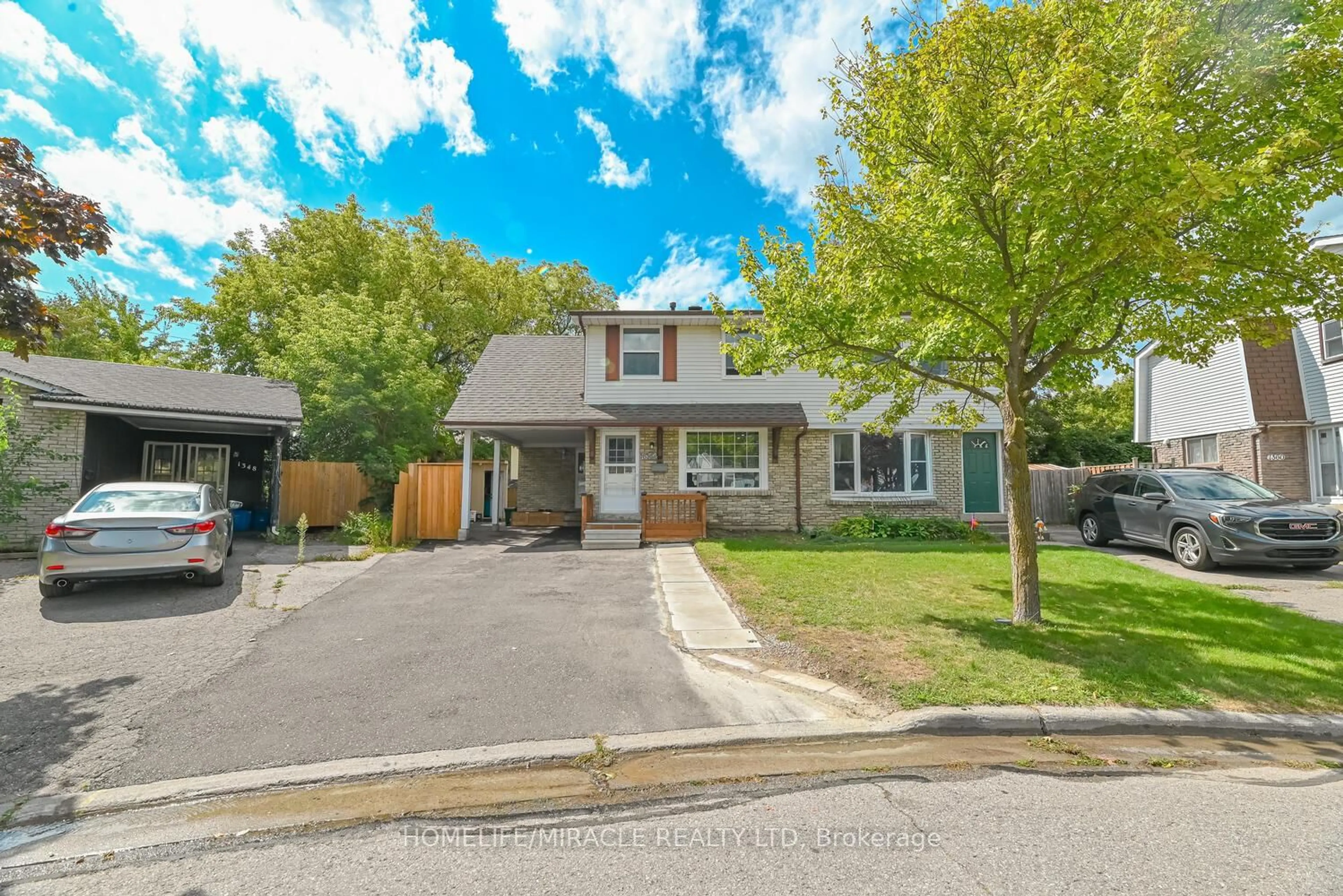 Unknown for 1354 Orlando Crt, Oshawa Ontario L1G 6T9