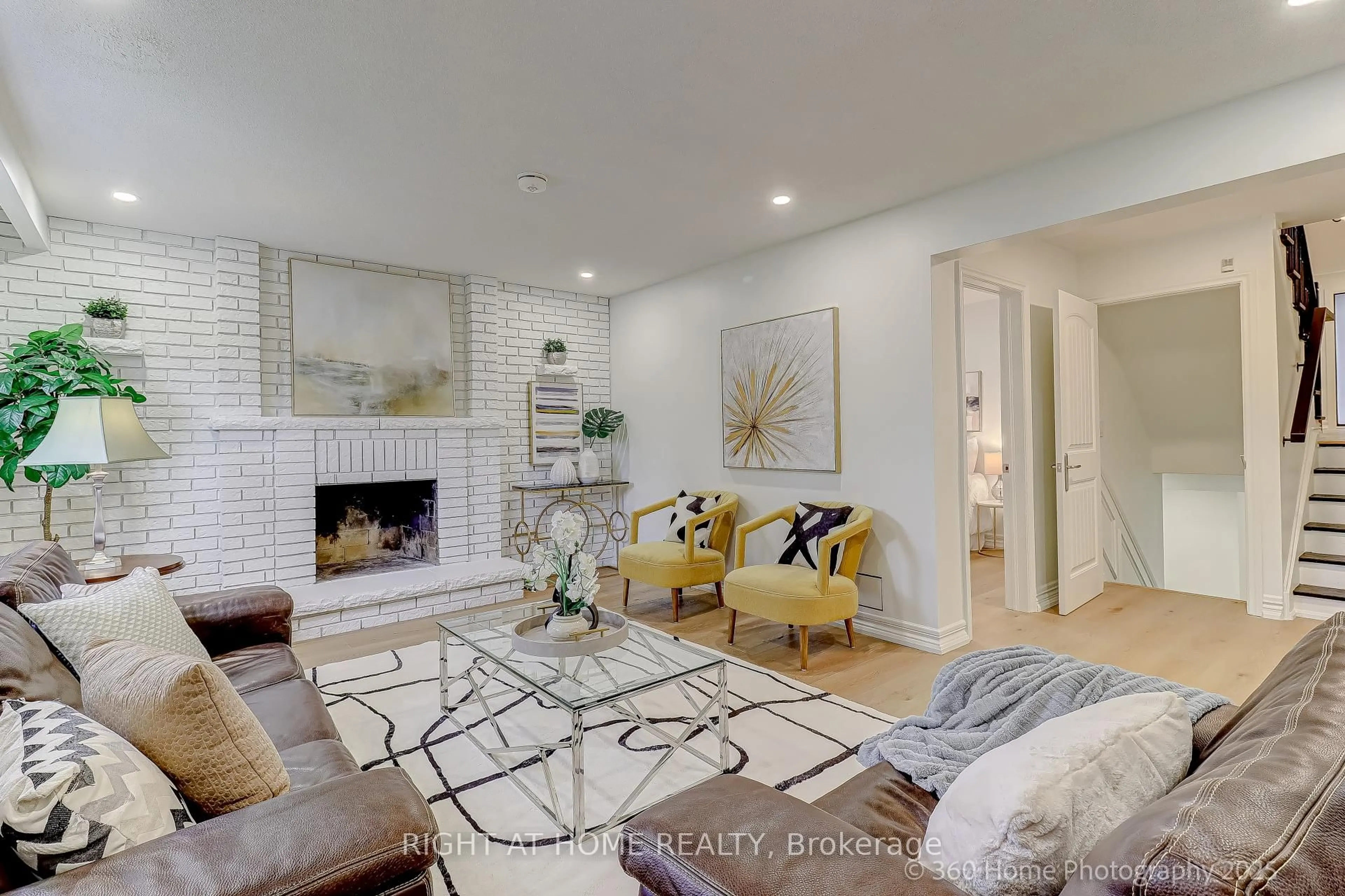 Living room with furniture, unknown for 44 Beamsville Dr, Toronto Ontario M1T 3S2