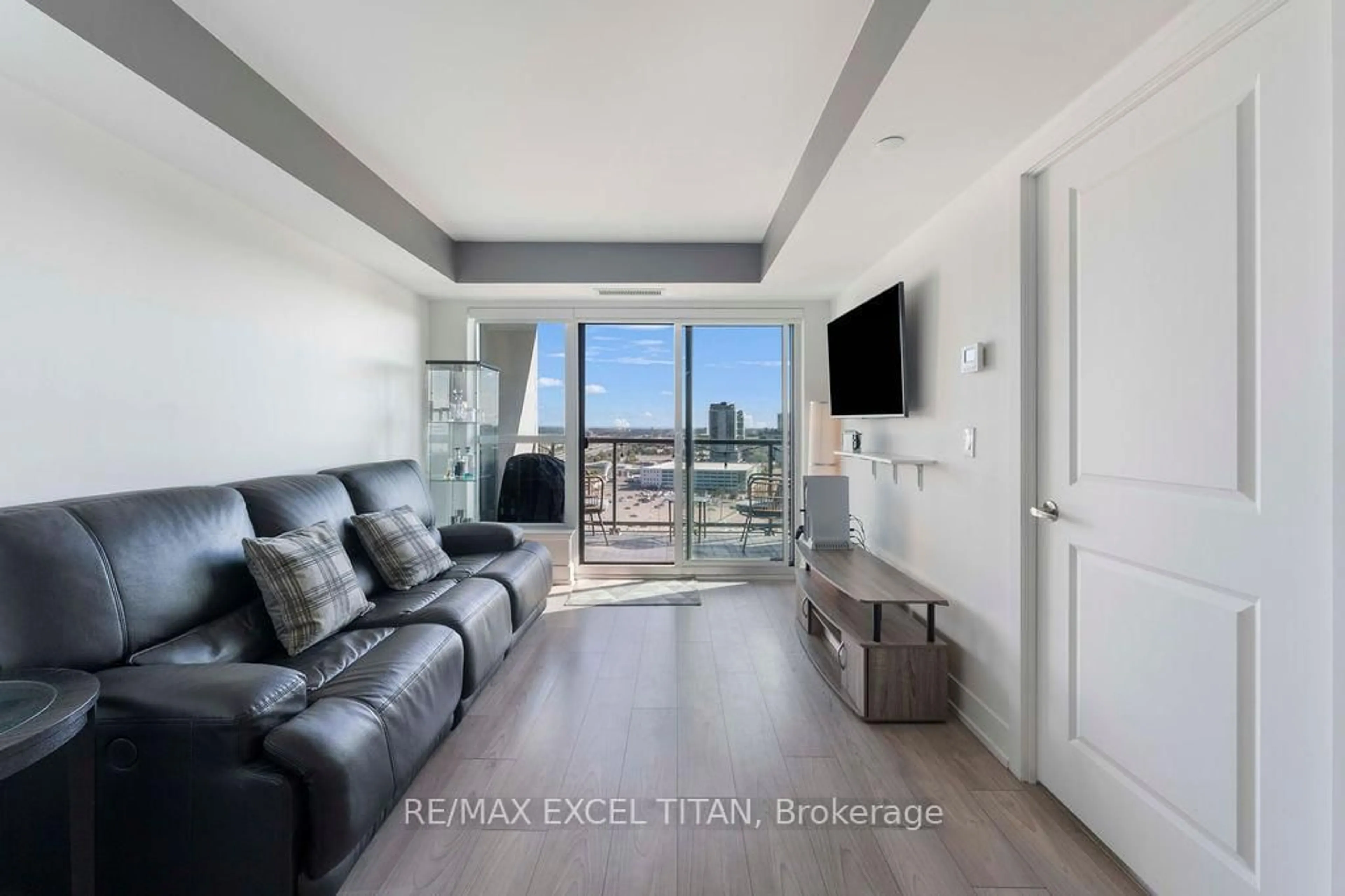 Living room with furniture, ceramic/tile floor for 1255 Bayly St #1903, Pickering Ontario L1W 0B6