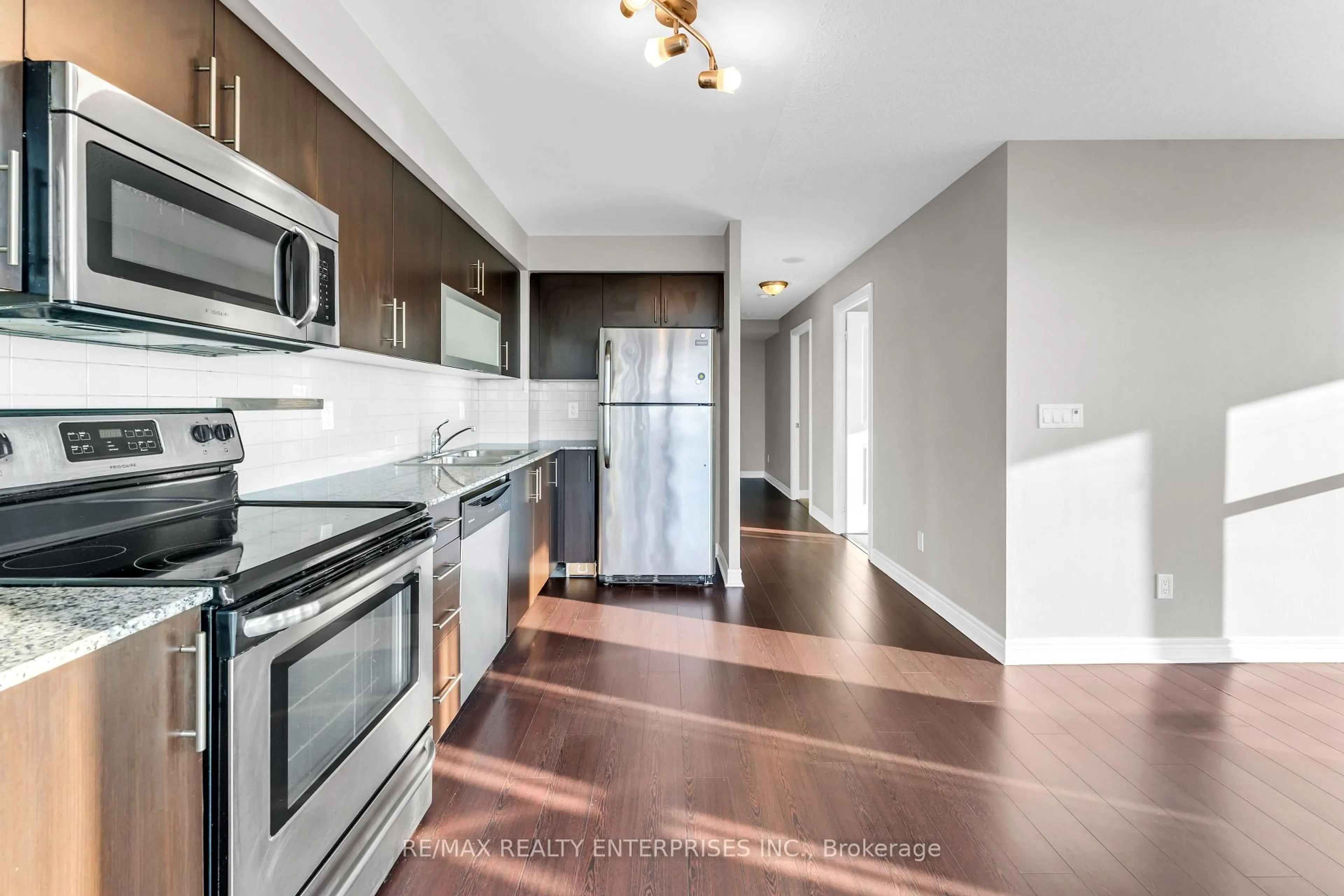 Standard kitchen, unknown for 50 Town Centre Crt #3610, Toronto Ontario M1P 0A9