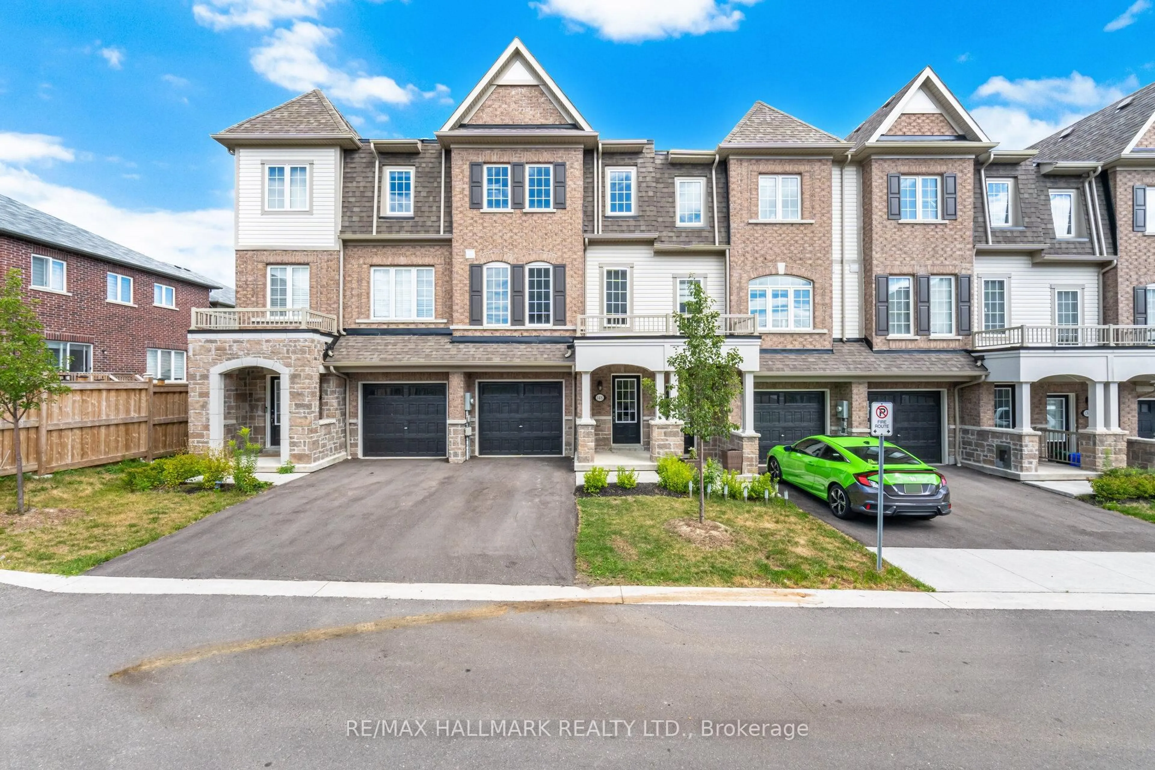 A pic from outside/outdoor area/front of a property/back of a property/a pic from drone, street for 148 Honey Crisp Lane, Clarington Ontario L1C 7H7