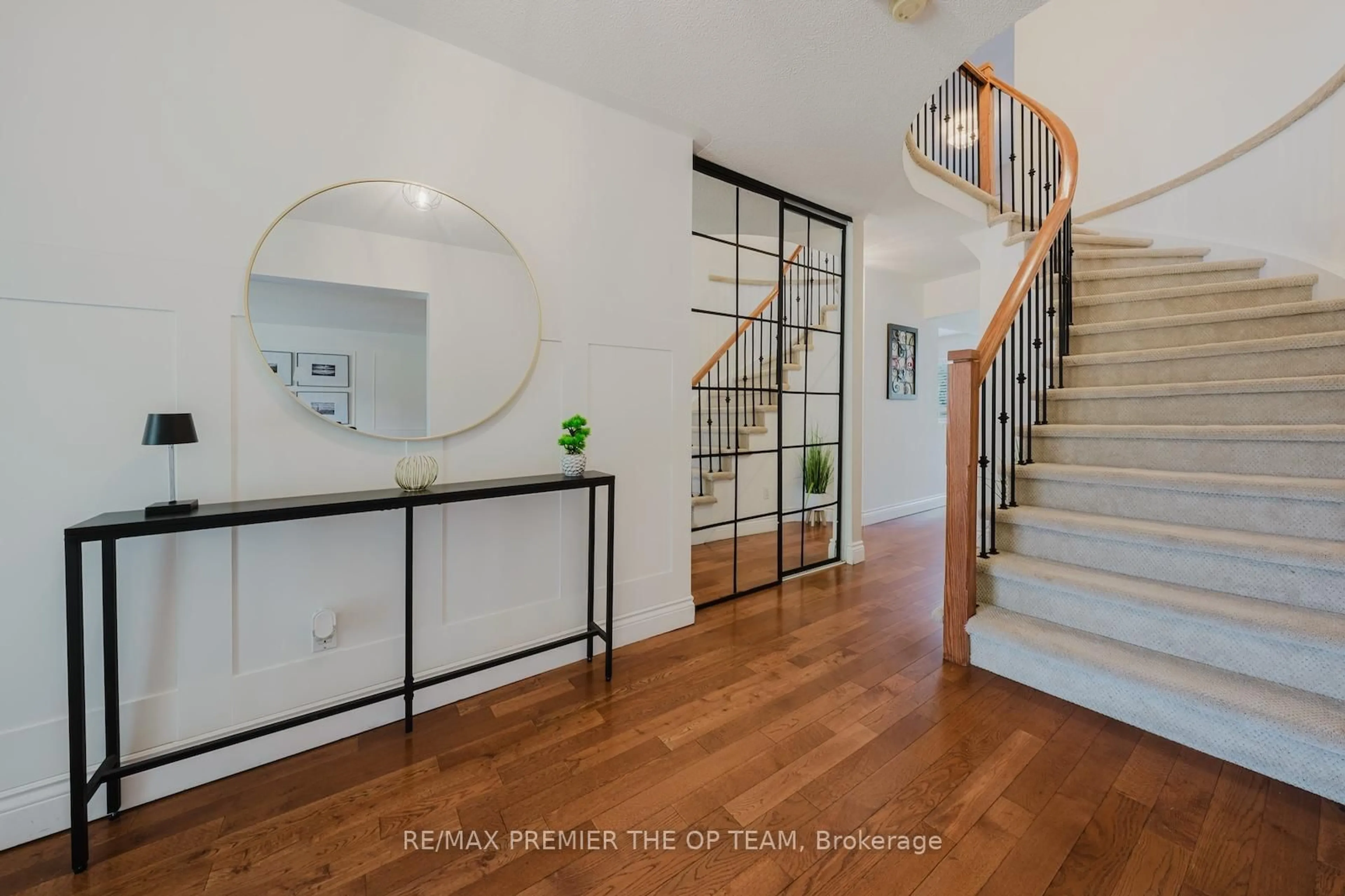 Indoor entryway for 12 Donald Wilson St, Whitby Ontario L1R 2H5