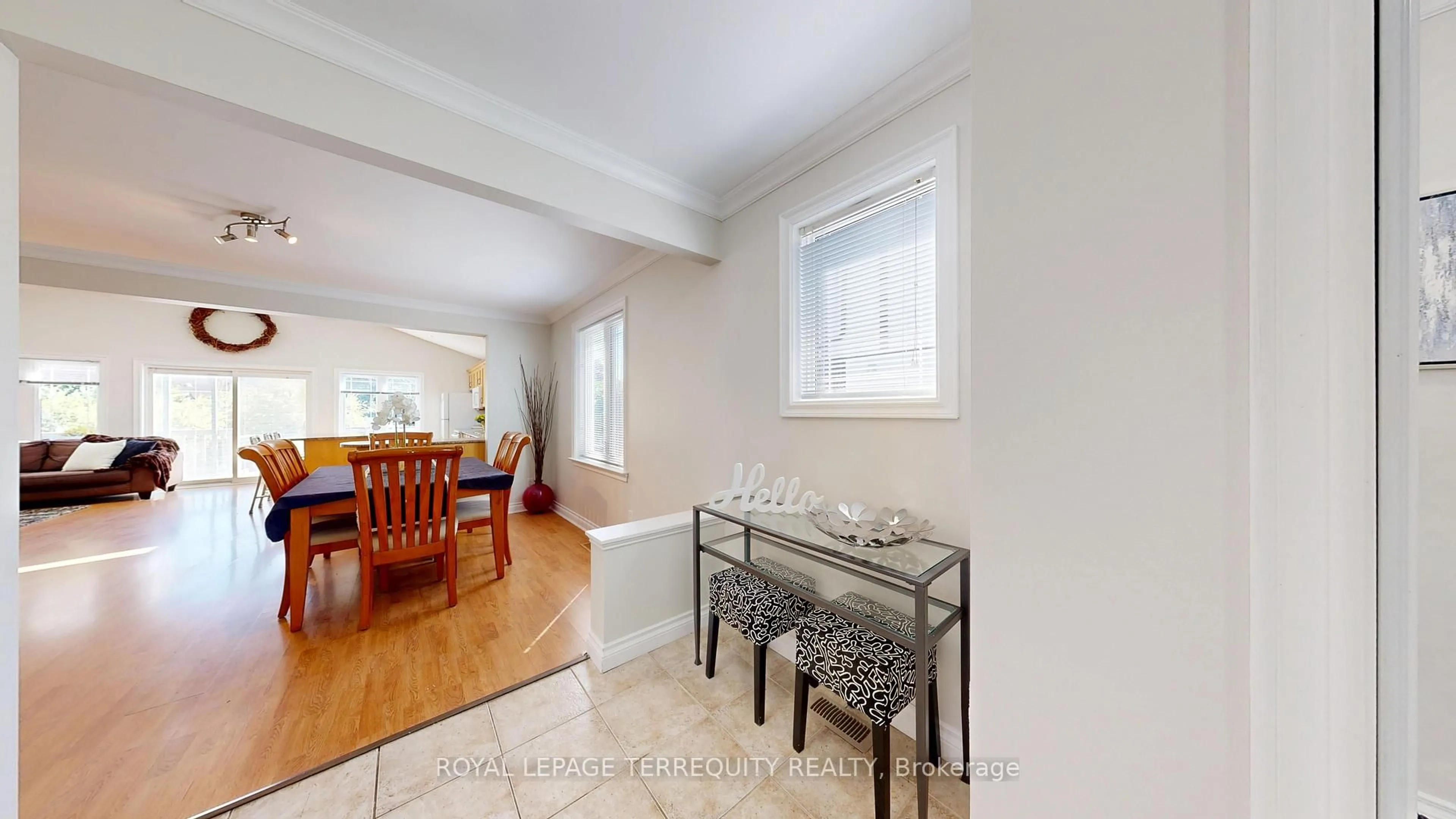 Dining room, unknown for 49 Furnival Rd, Toronto Ontario M4B 1W4