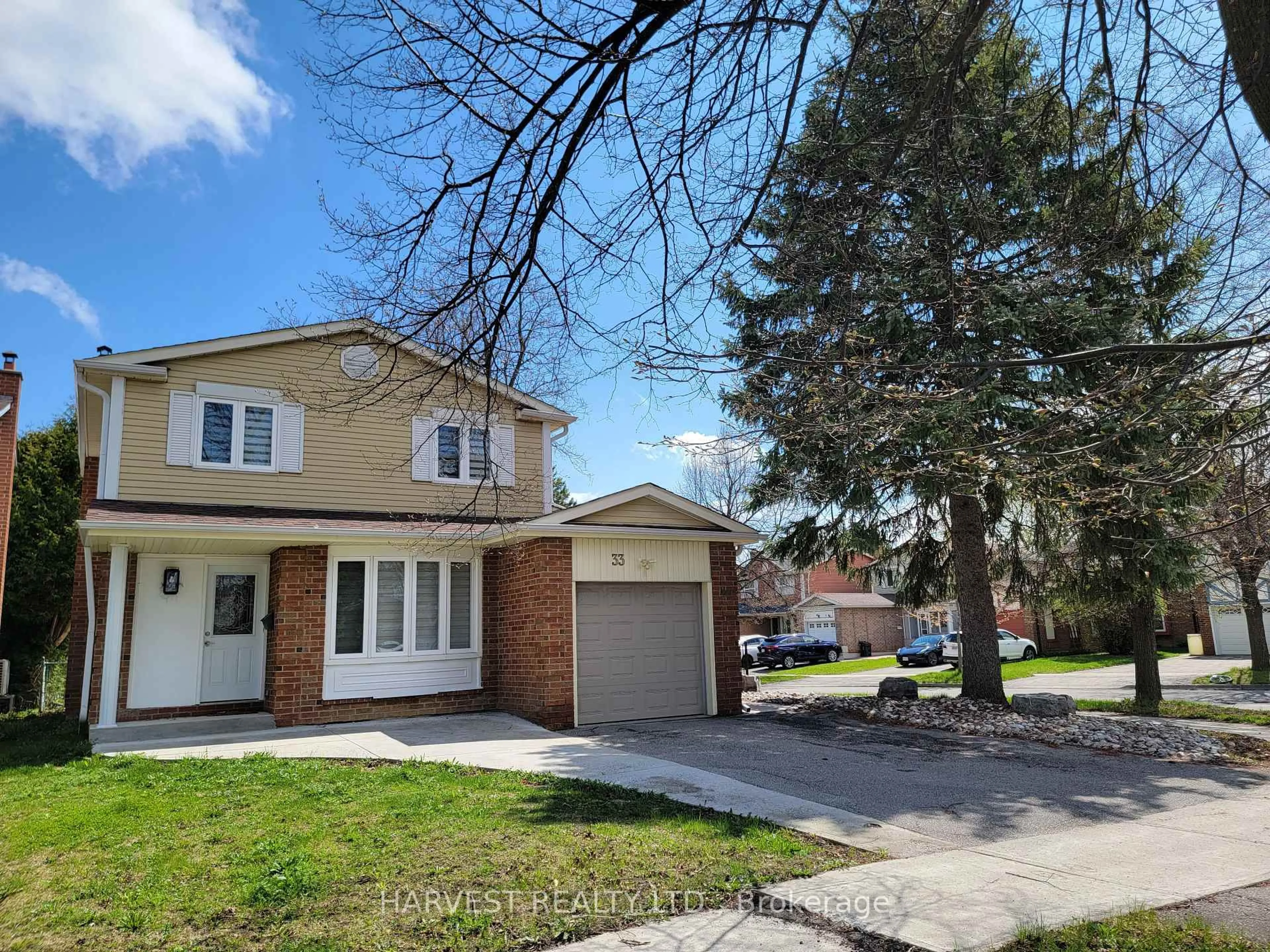 Home with brick exterior material, street for 33 Oakhaven Dr, Toronto Ontario M1V 1X8