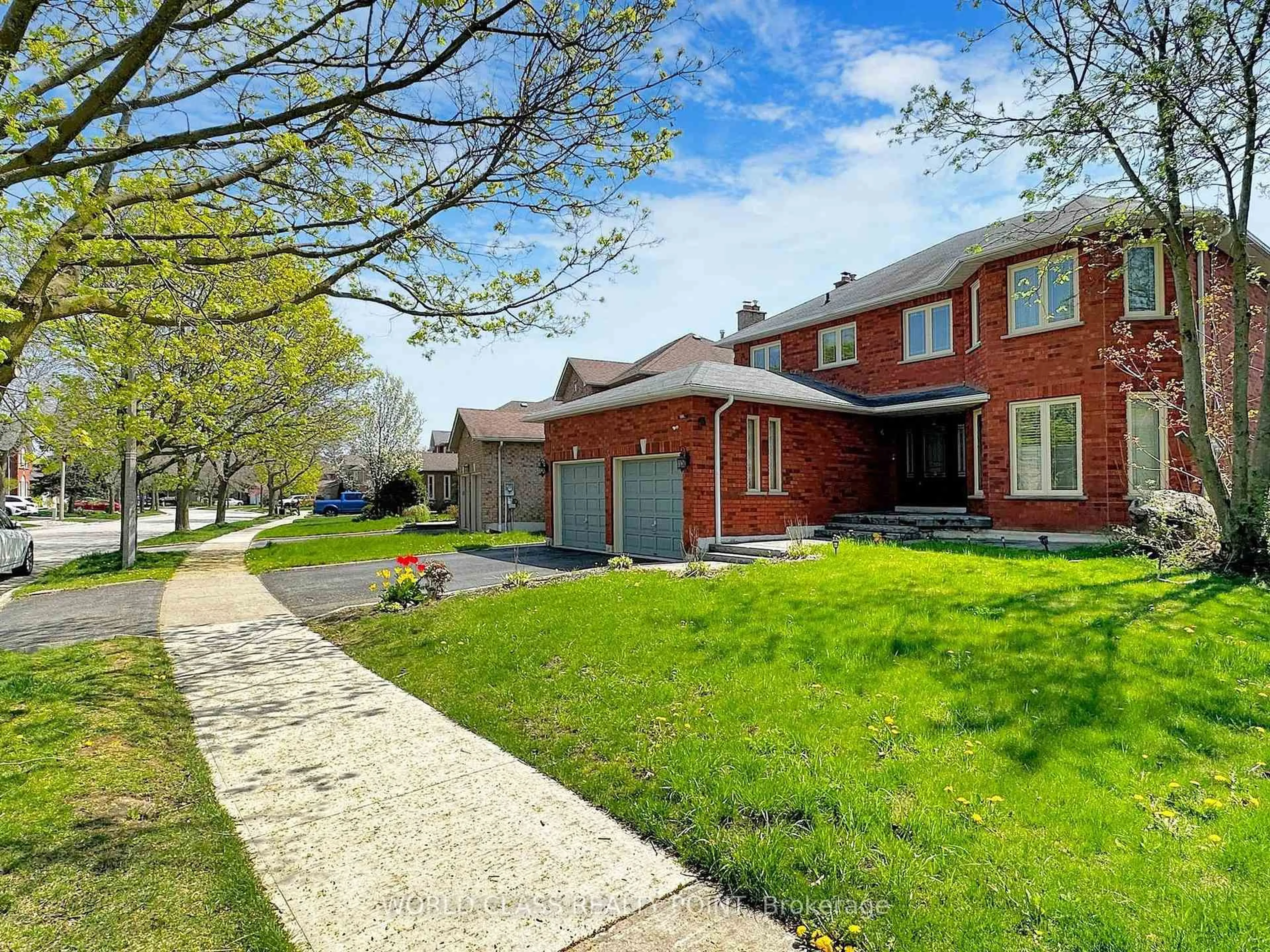 Home with brick exterior material, street for 23 Kilbride Dr, Whitby Ontario L1R 2B3