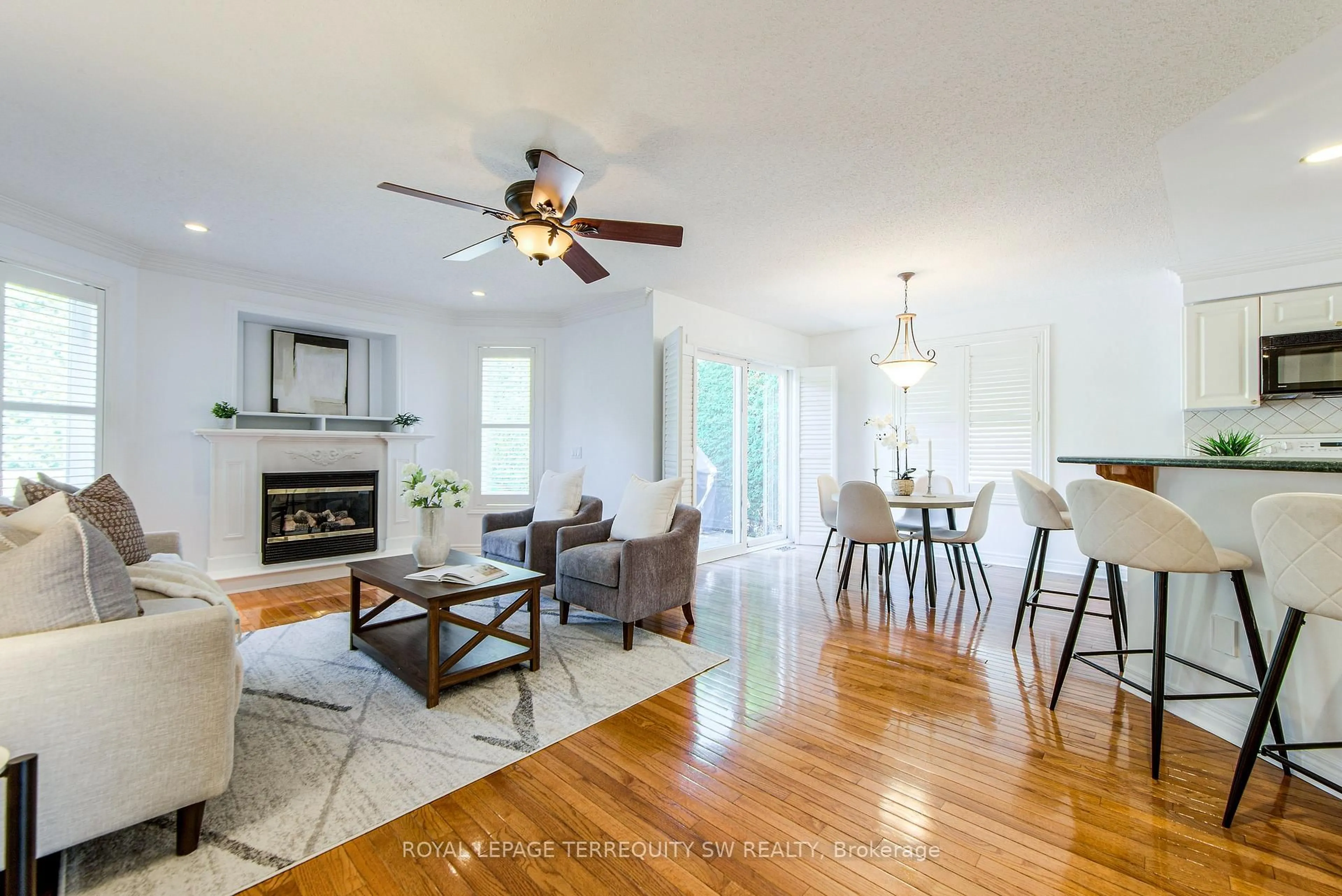 Living room with furniture, unknown for 139 Goodman Dr, Oshawa Ontario L1J 7V9