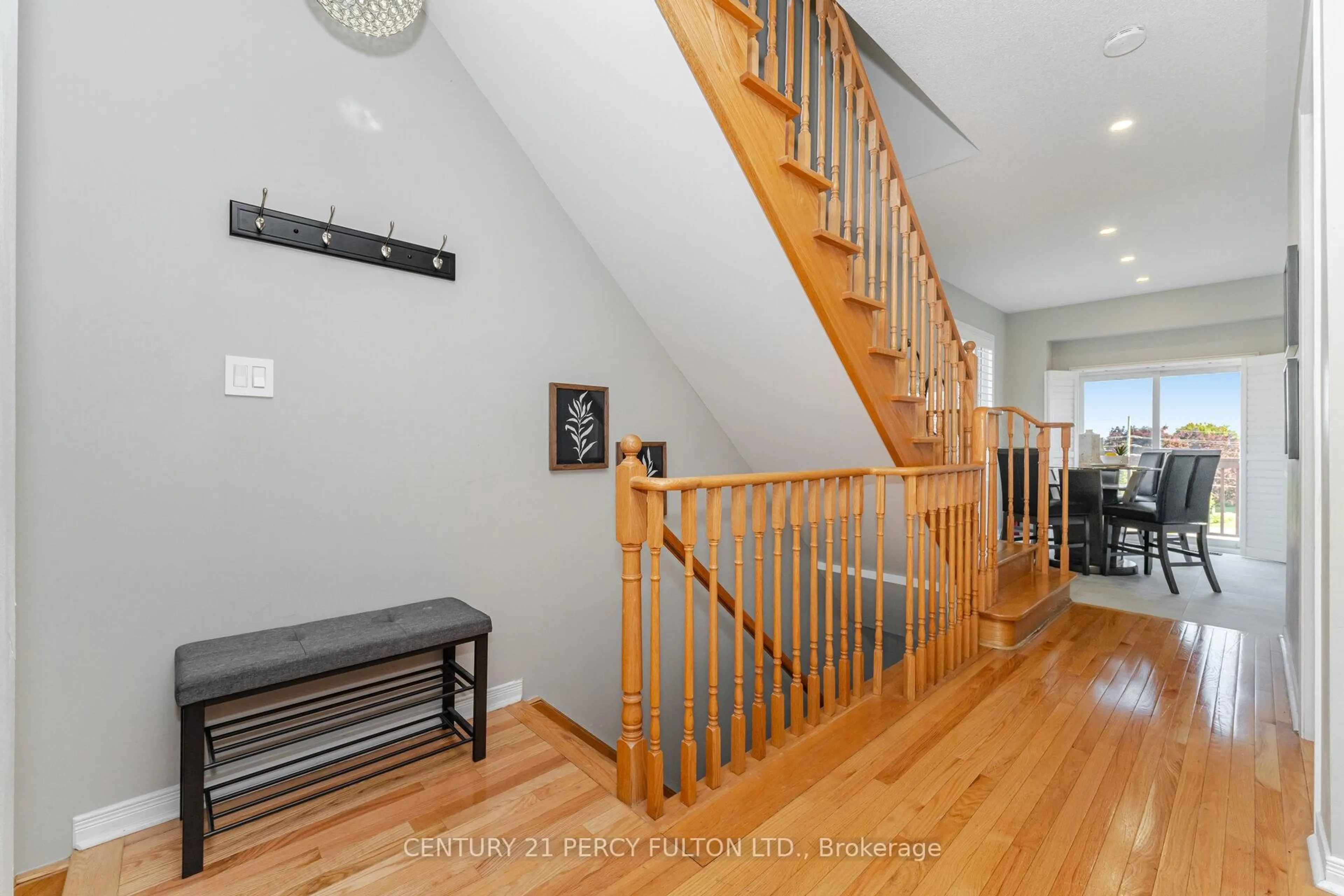 Indoor entryway for 530 Kingston Rd #28, Pickering Ontario L1V 0C3