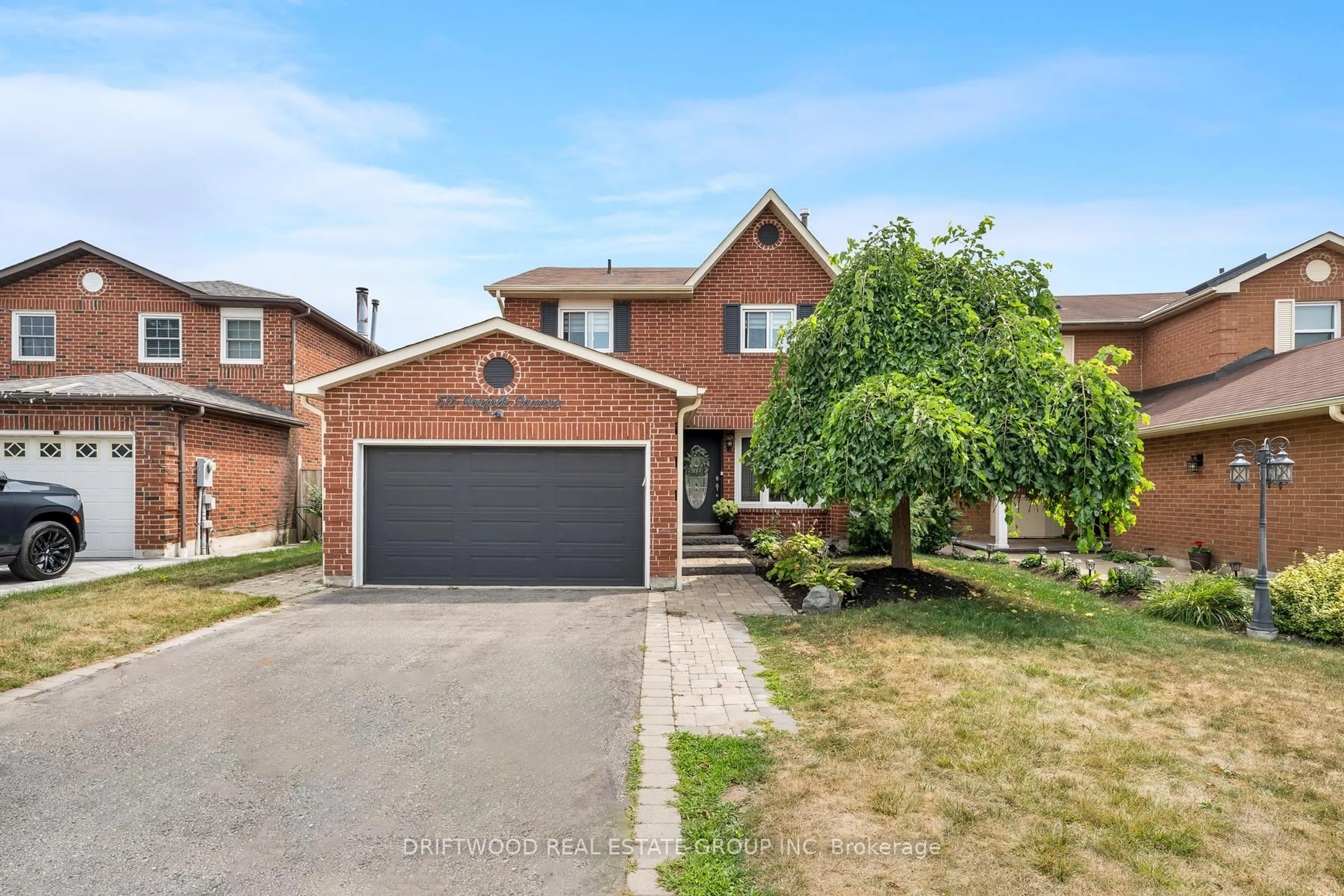 Home with brick exterior material, street for 515 Norfolk Sq, Pickering Ontario L1V 3Y4