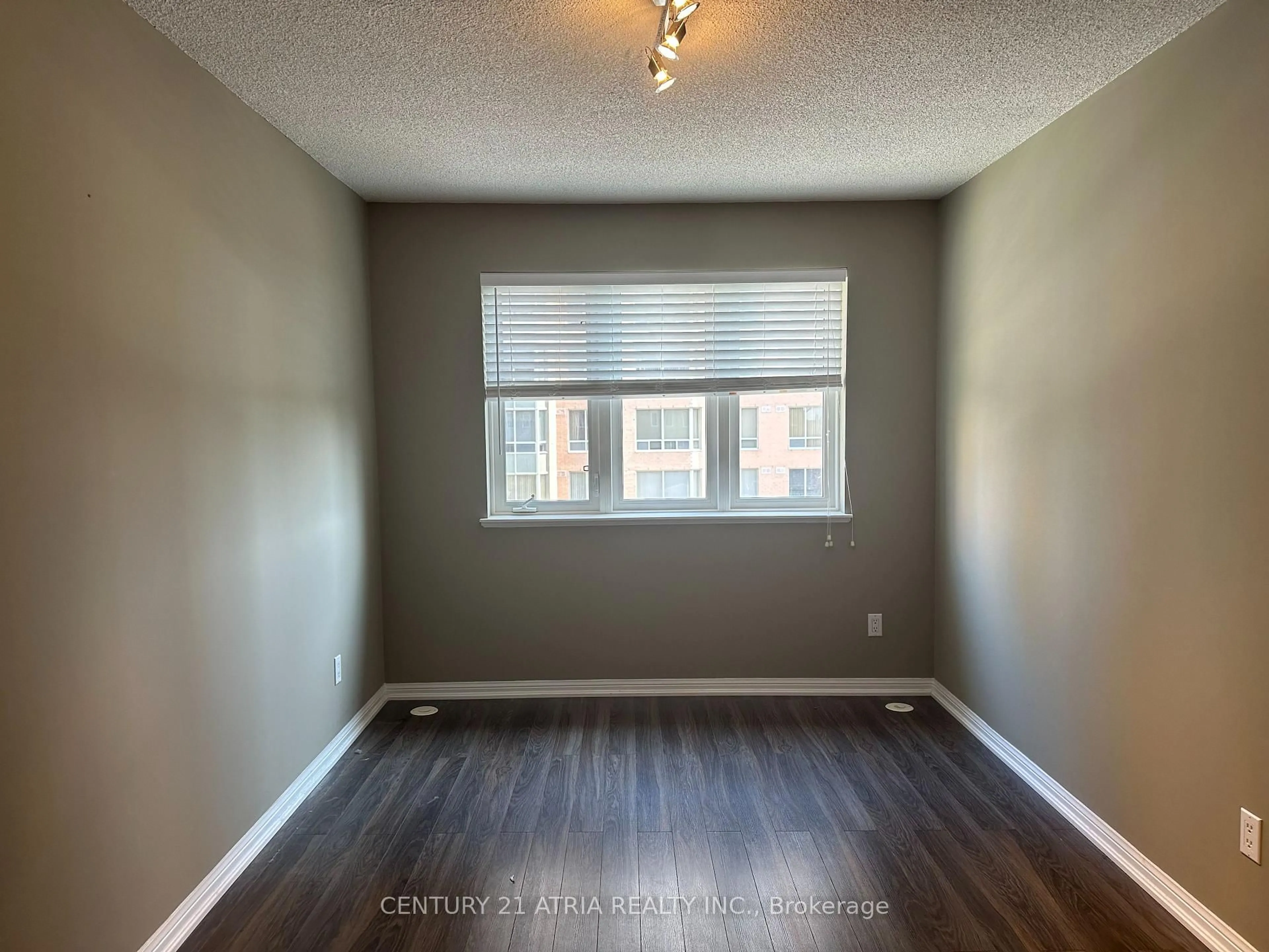 A pic of a room for 1881 McNicoll Ave #527, Toronto Ontario M1V 5M2