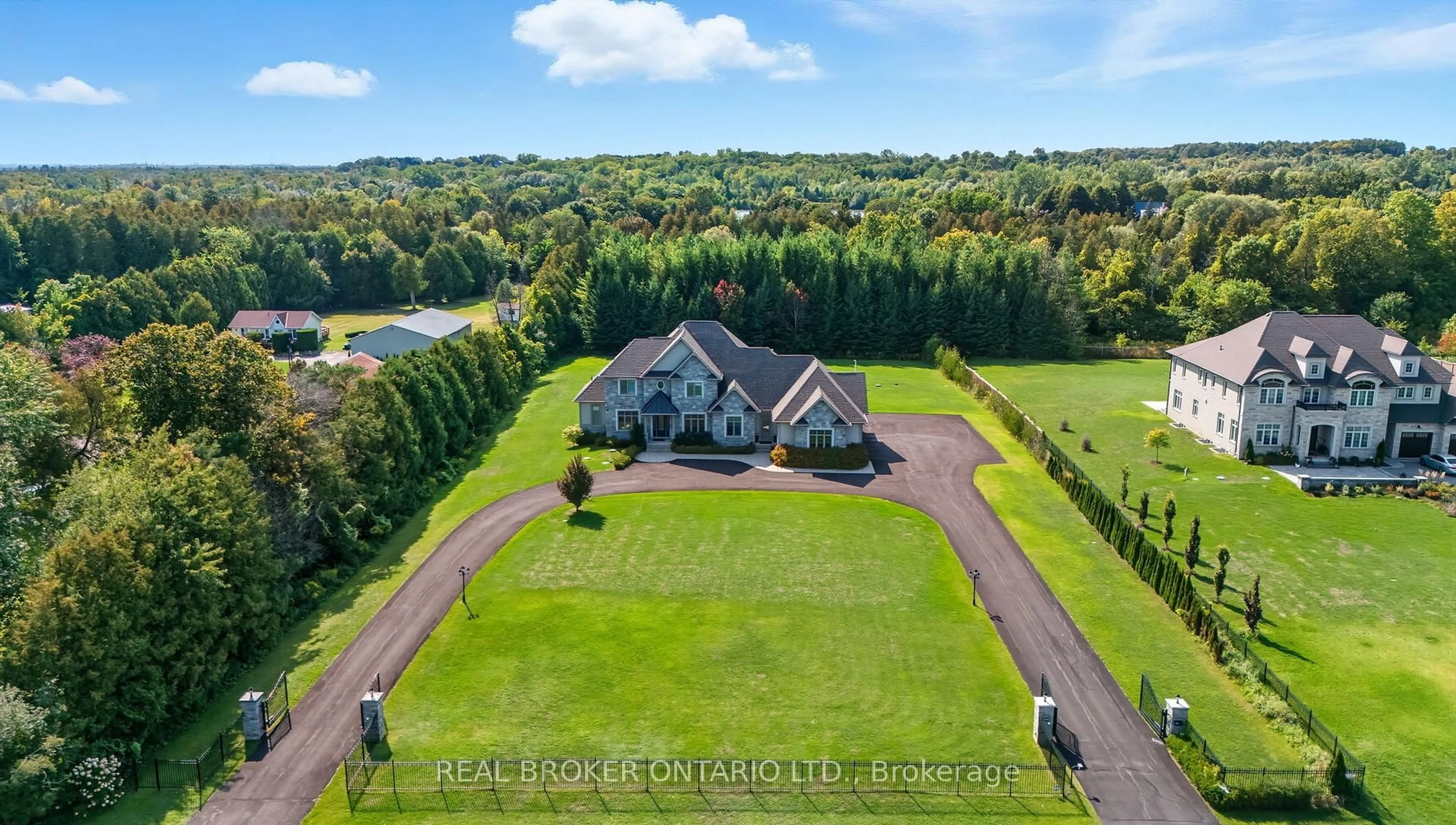 A pic from outside/outdoor area/front of a property/back of a property/a pic from drone, water/lake/river/ocean view for 3240 Salem Rd, Pickering Ontario L1X 0J7