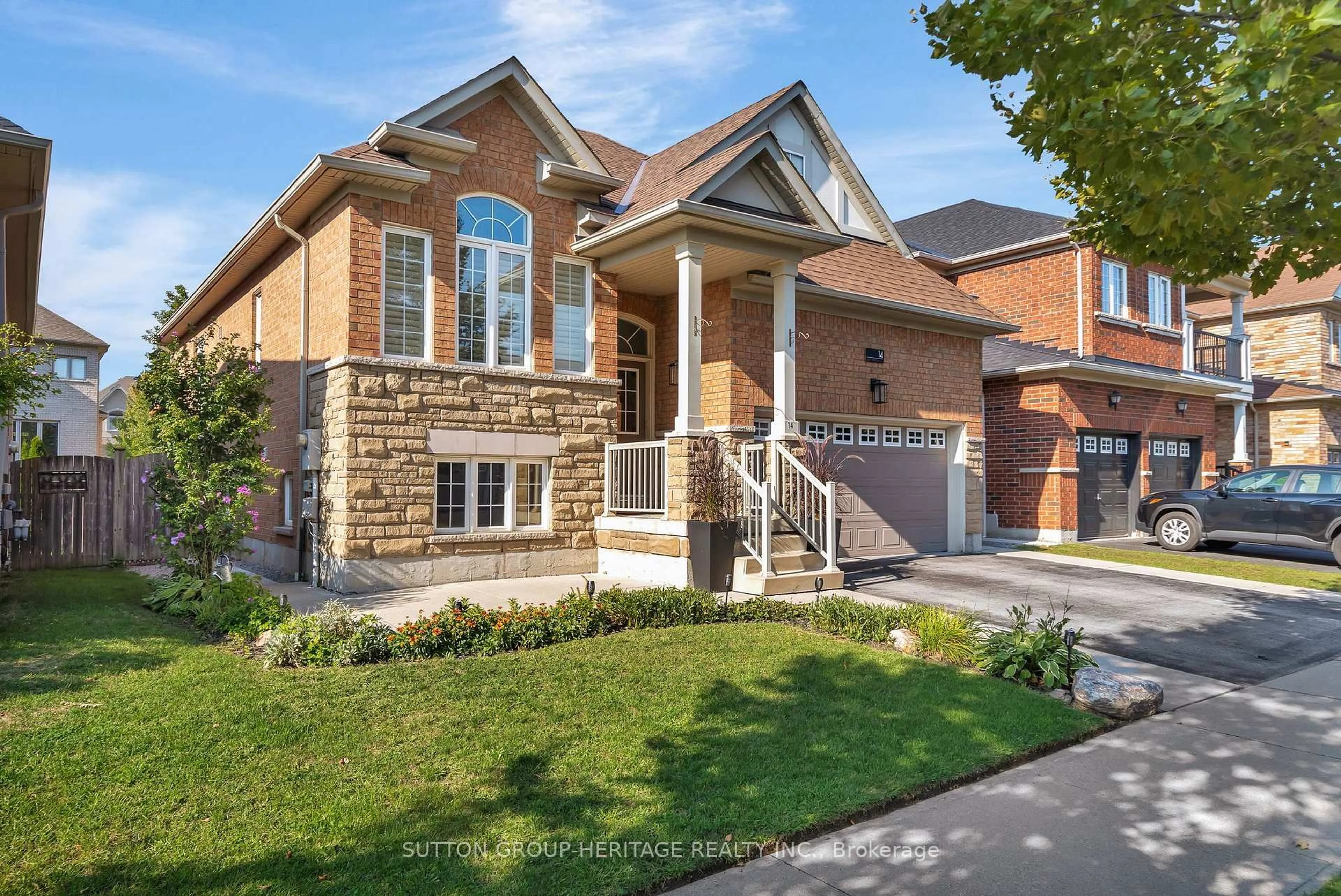 Home with brick exterior material, street for 14 Sleepy Hollow Pl, Whitby Ontario L1R 0E4