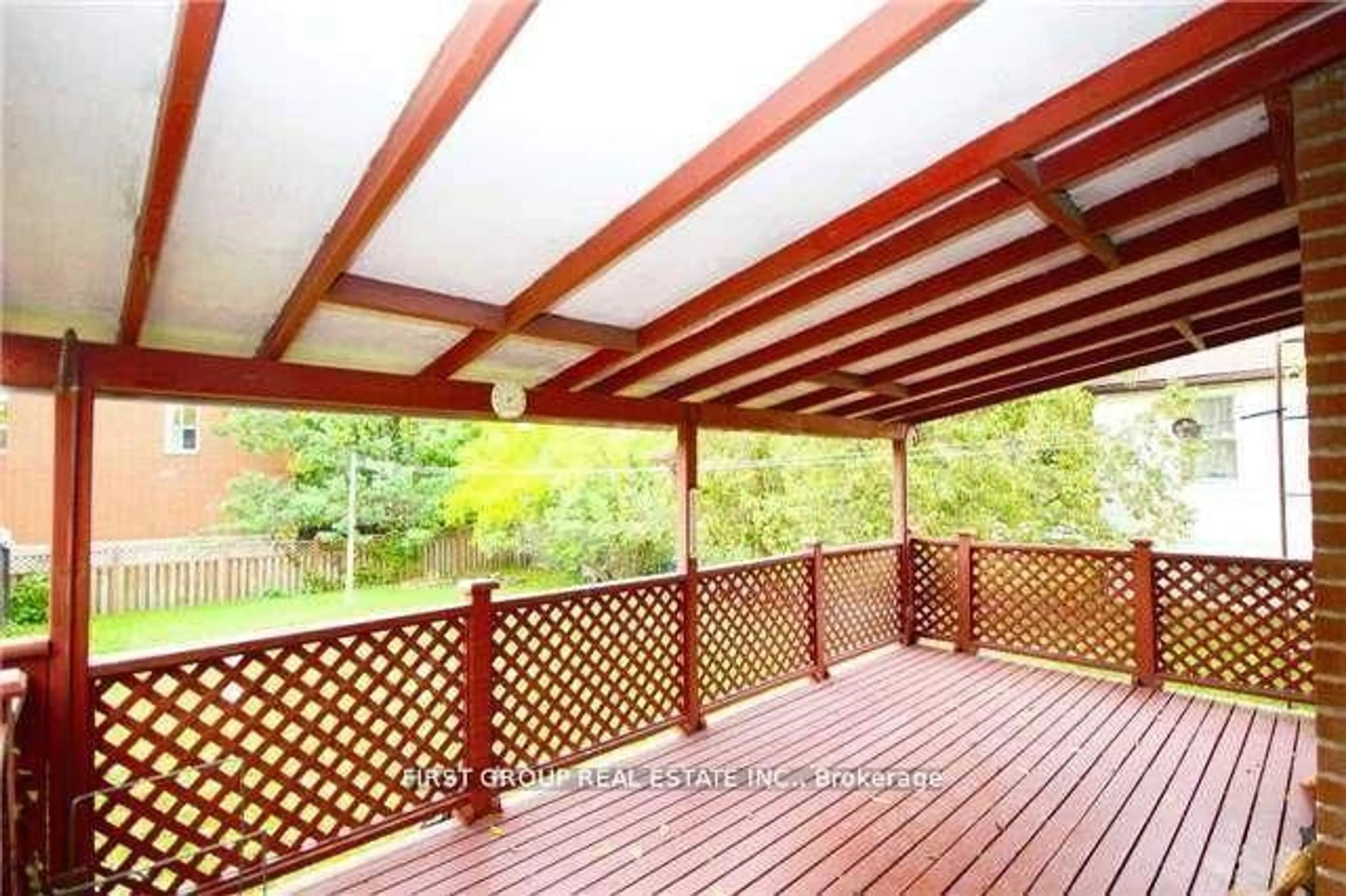 Patio, unknown for 18 Windsor Dr, Ajax Ontario L1T 2Z5