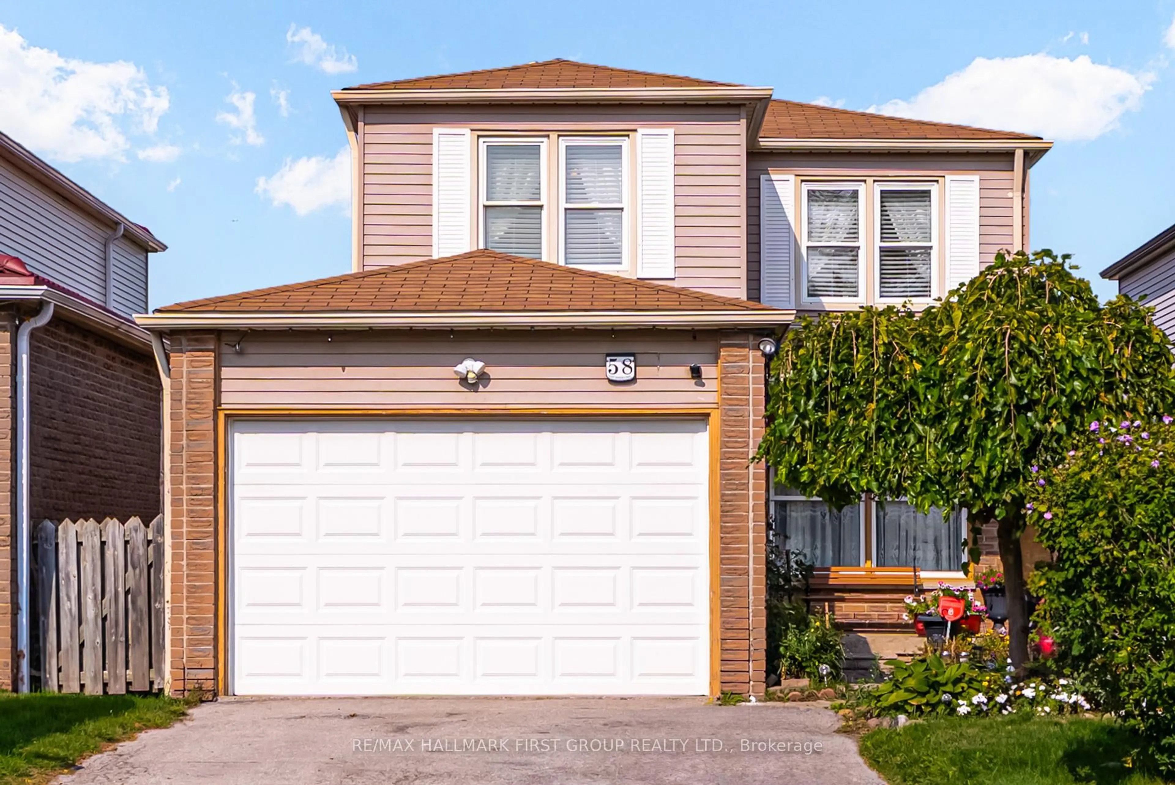 Home with vinyl exterior material, street for 58 Lady Bower Cres, Toronto Ontario M1B 4P8