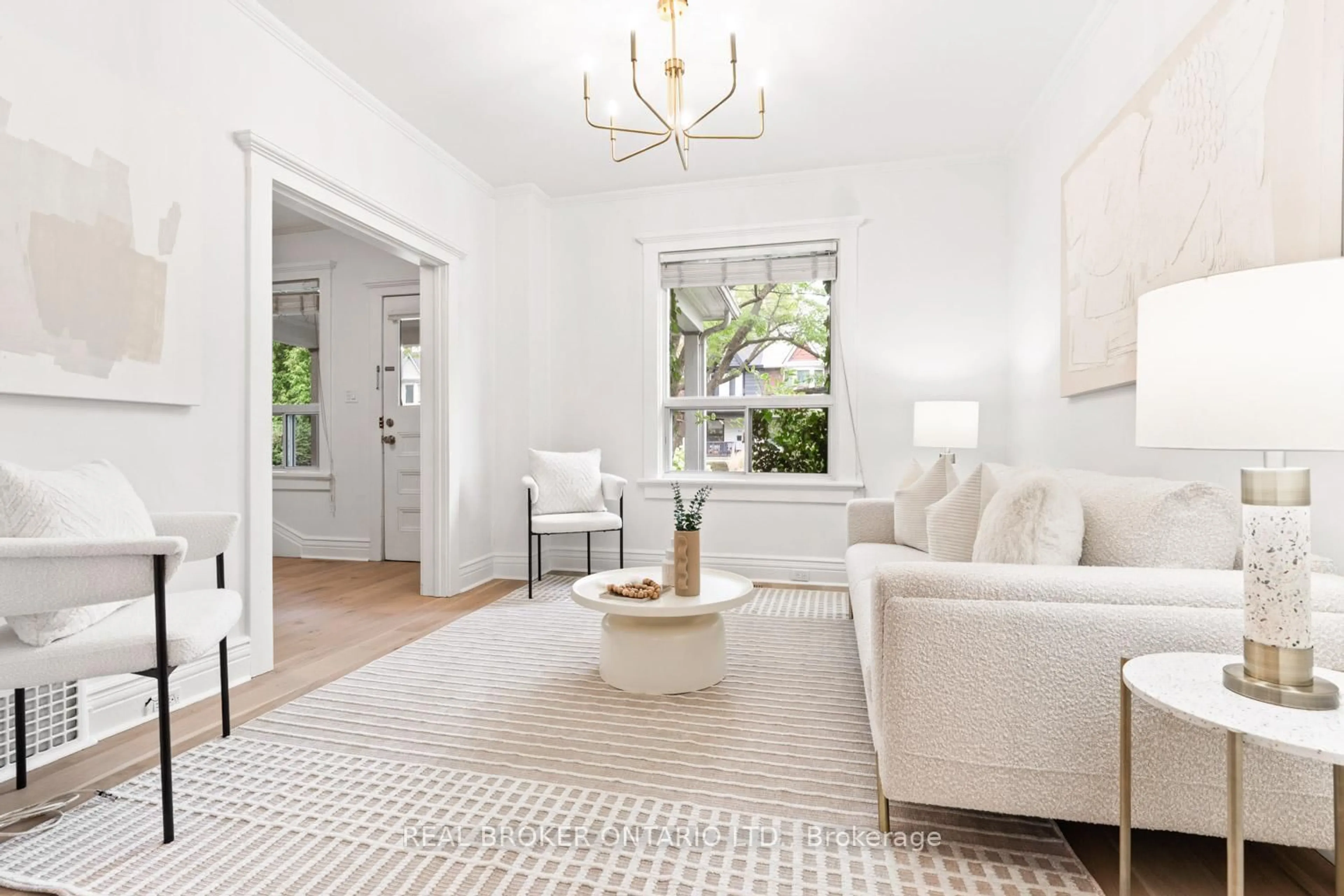 Living room with furniture, unknown for 43 Hunter St, Toronto Ontario M4J 1C1