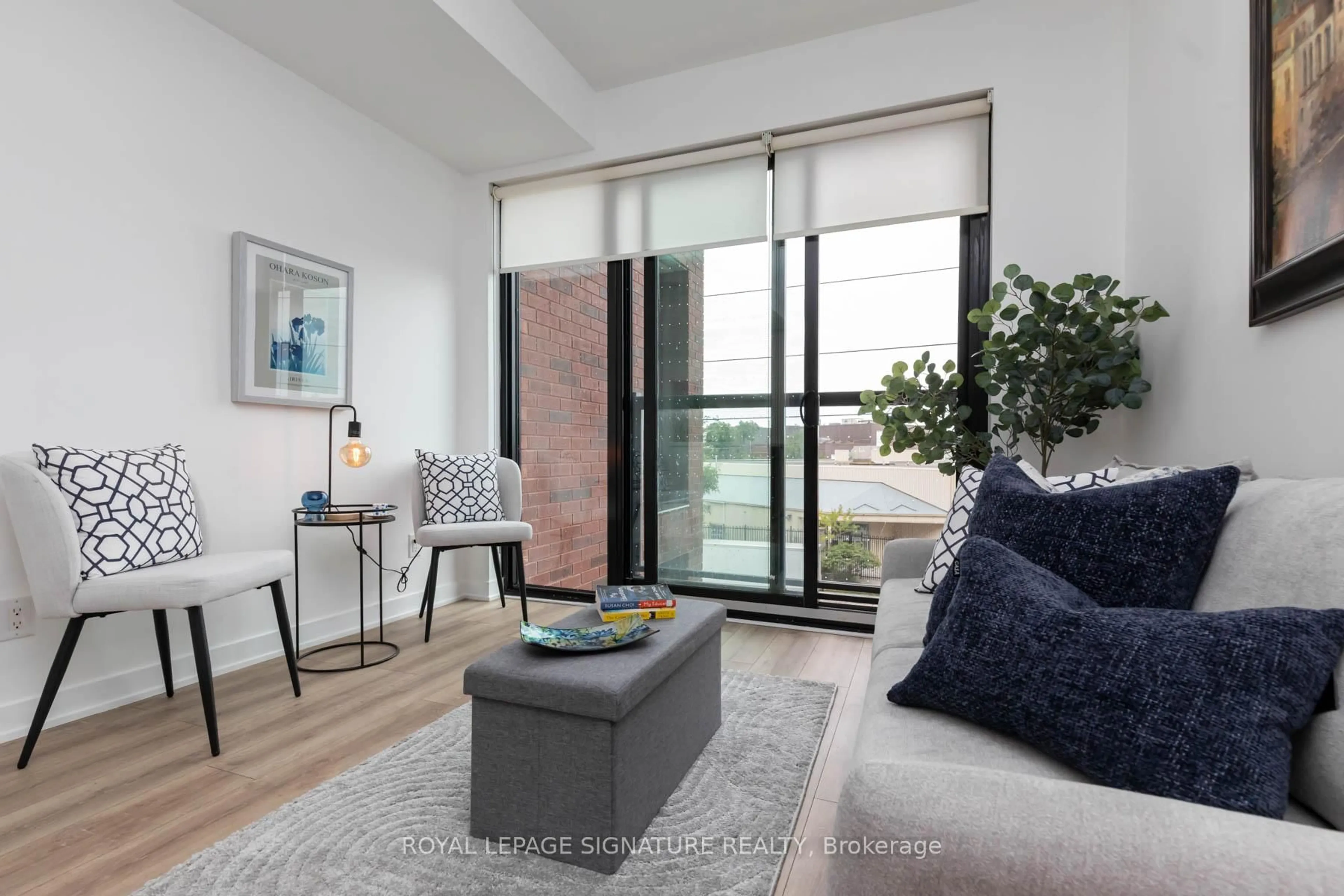 Living room with furniture, unknown for 2799 Kingston Rd #311, Toronto Ontario M1M 0E3