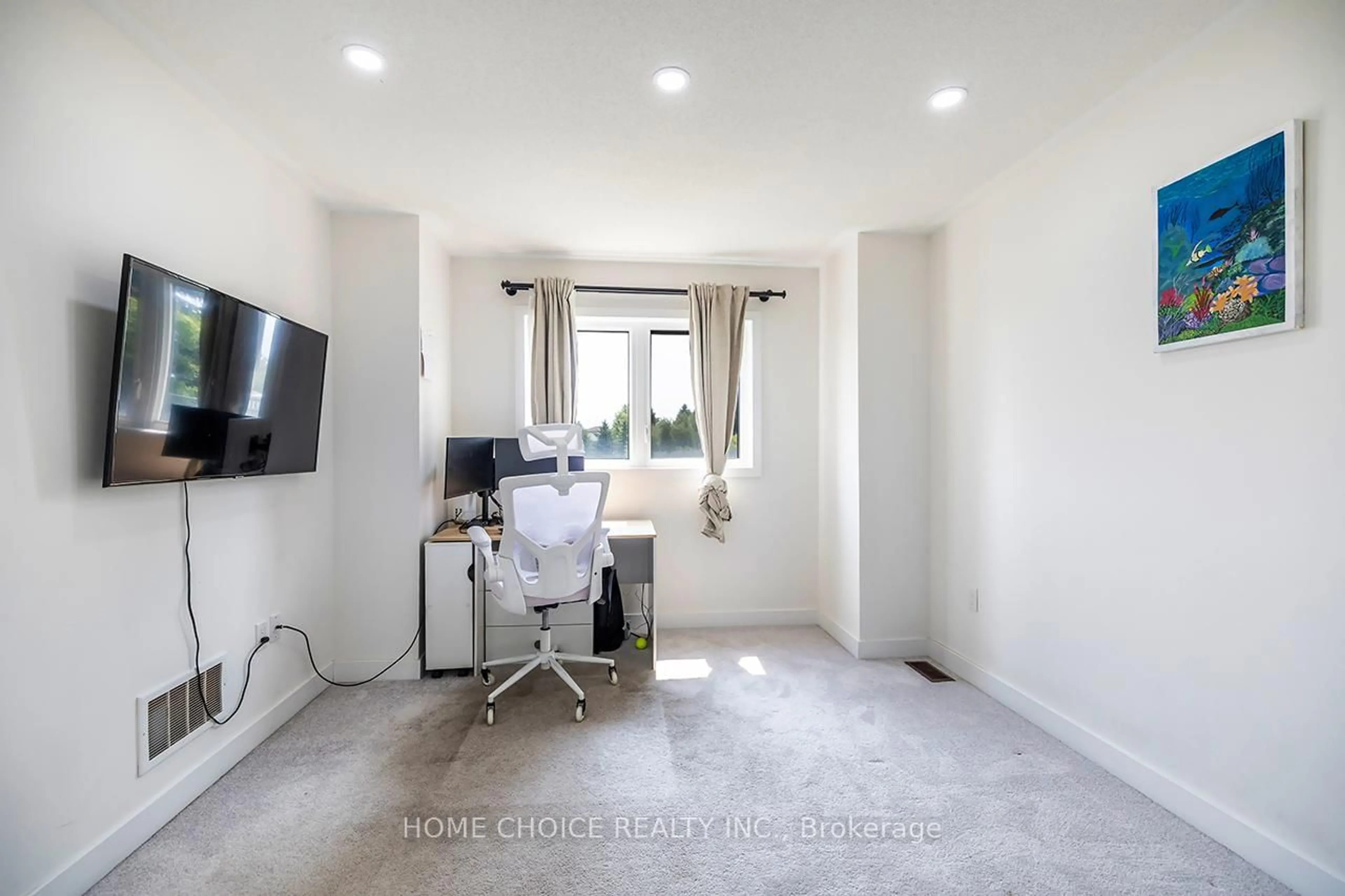 A pic of a room for 936 Kicking Horse Path, Oshawa Ontario L1J 0B4