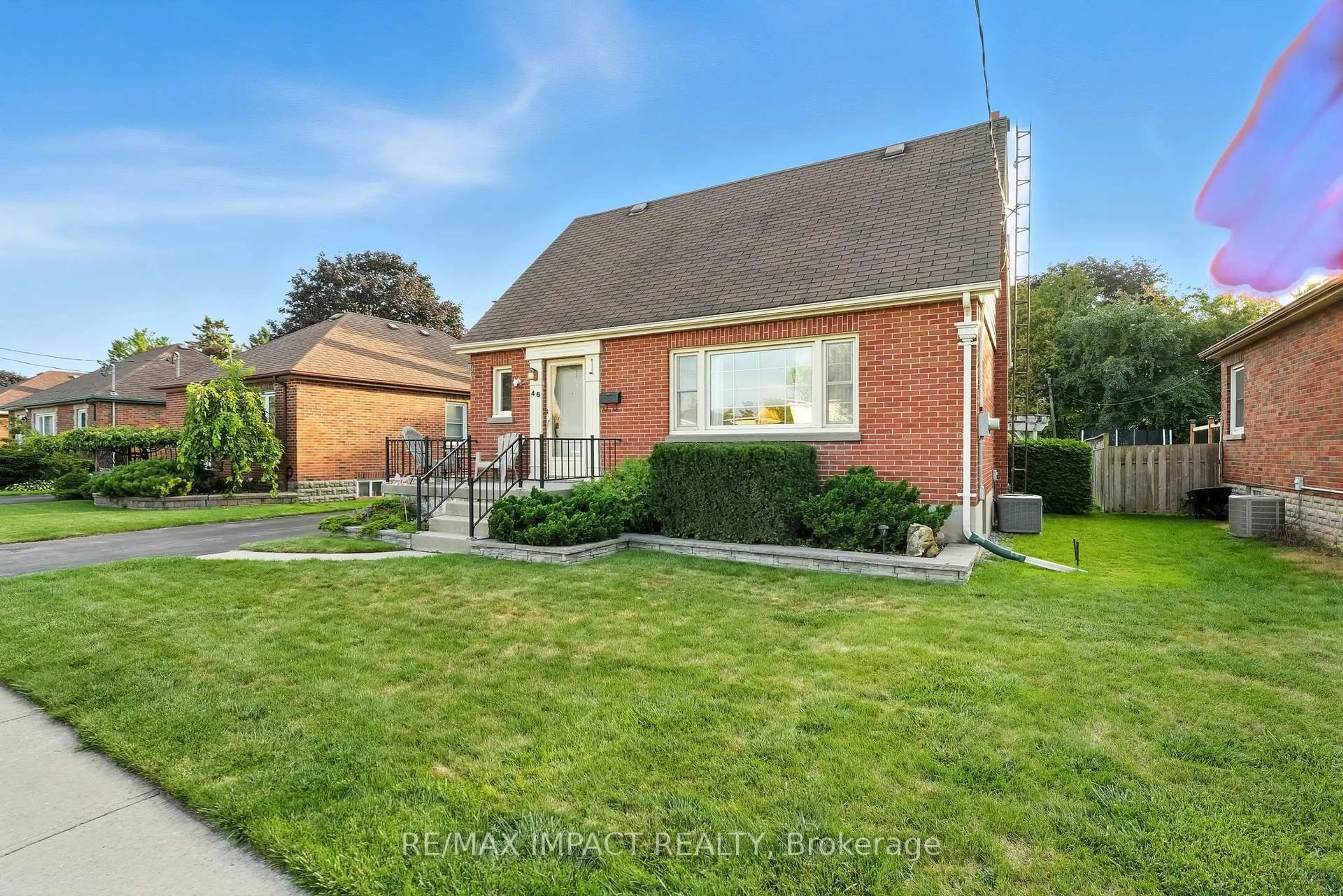Home with brick exterior material, street for 46 Simpson Ave, Clarington Ontario L1C 2H8