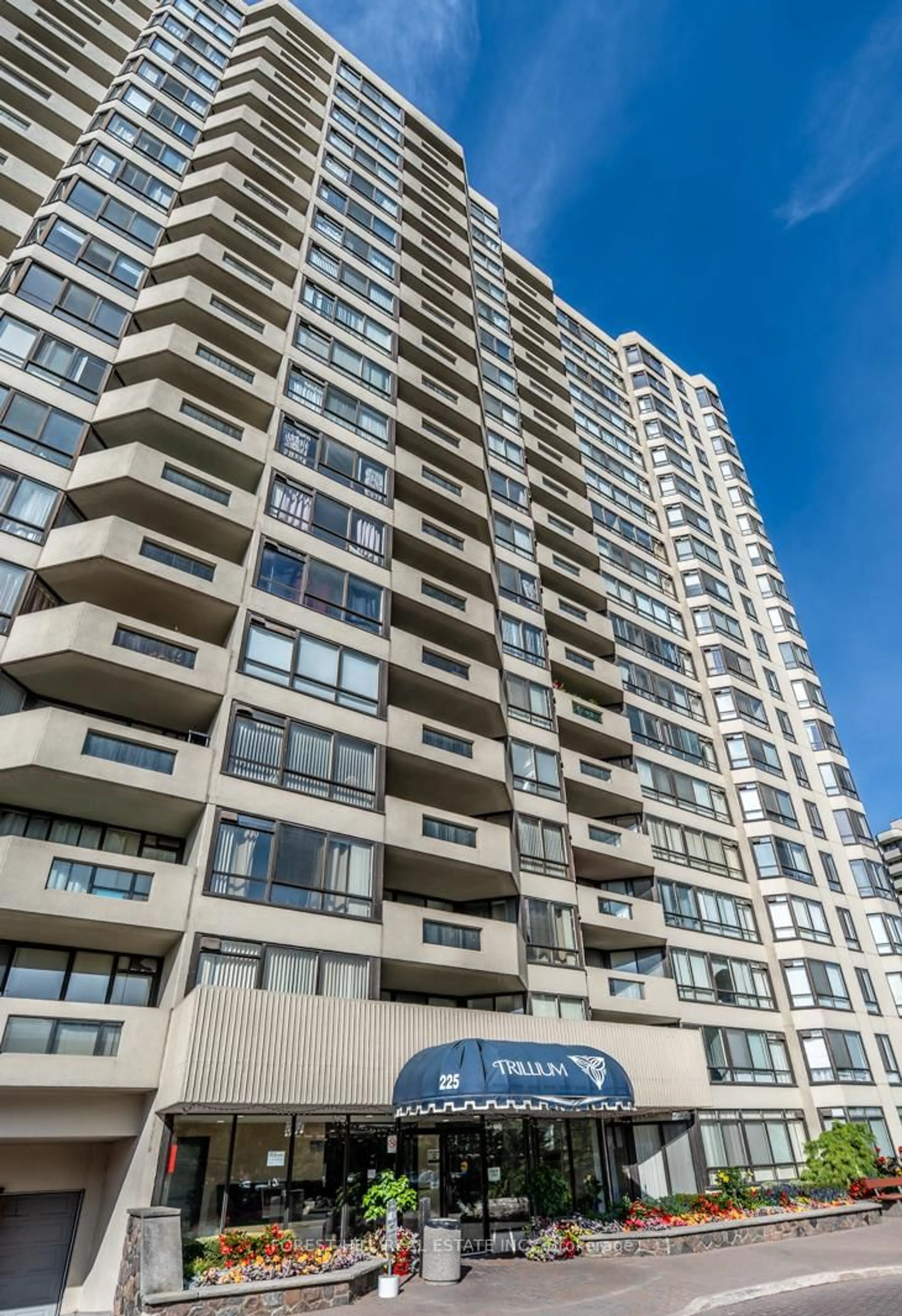 Home with vinyl exterior material, building for 225 Bamburgh Circ #303, Toronto Ontario M1W 3X9