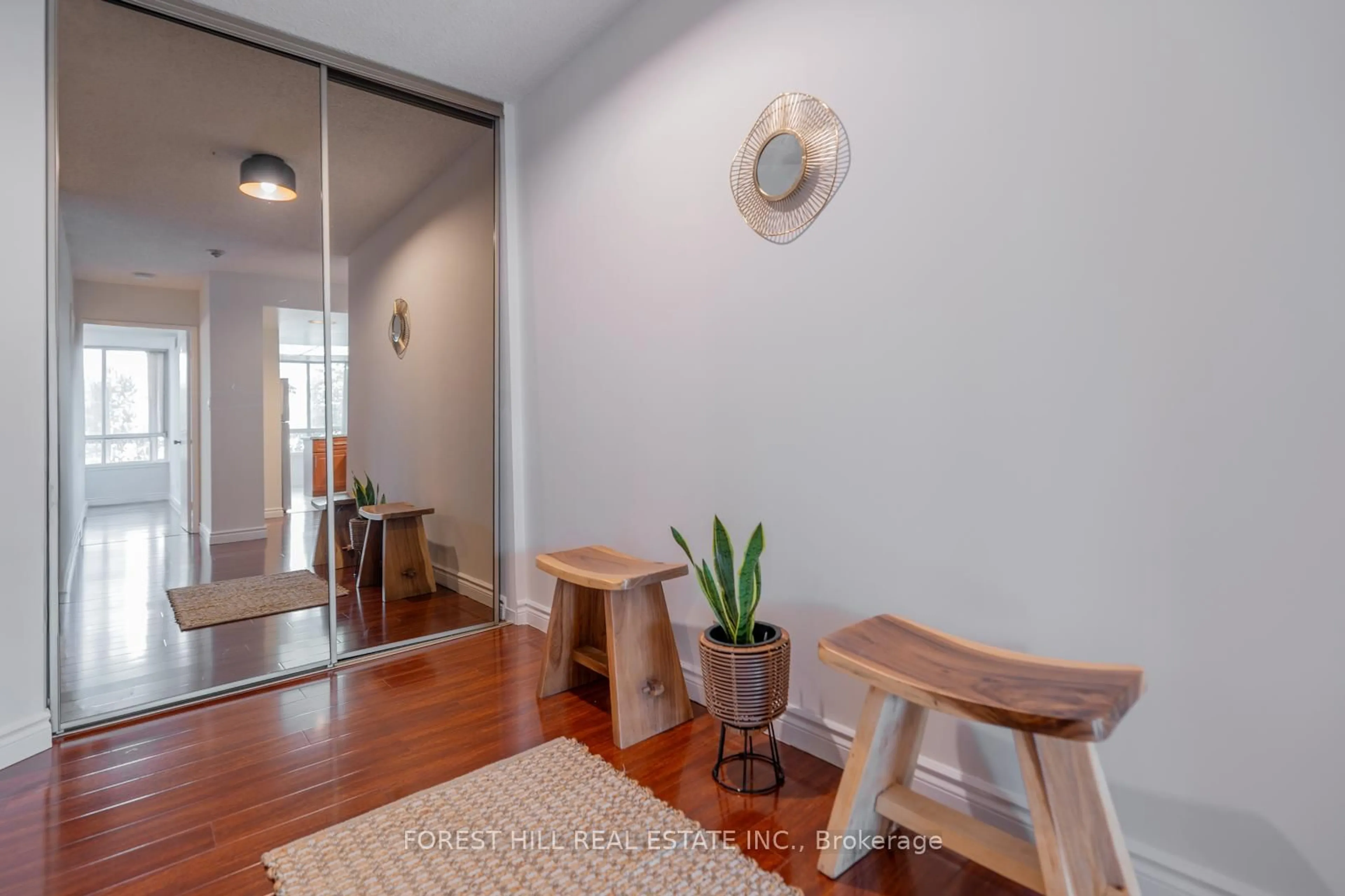Indoor entryway for 225 Bamburgh Circ #303, Toronto Ontario M1W 3X9