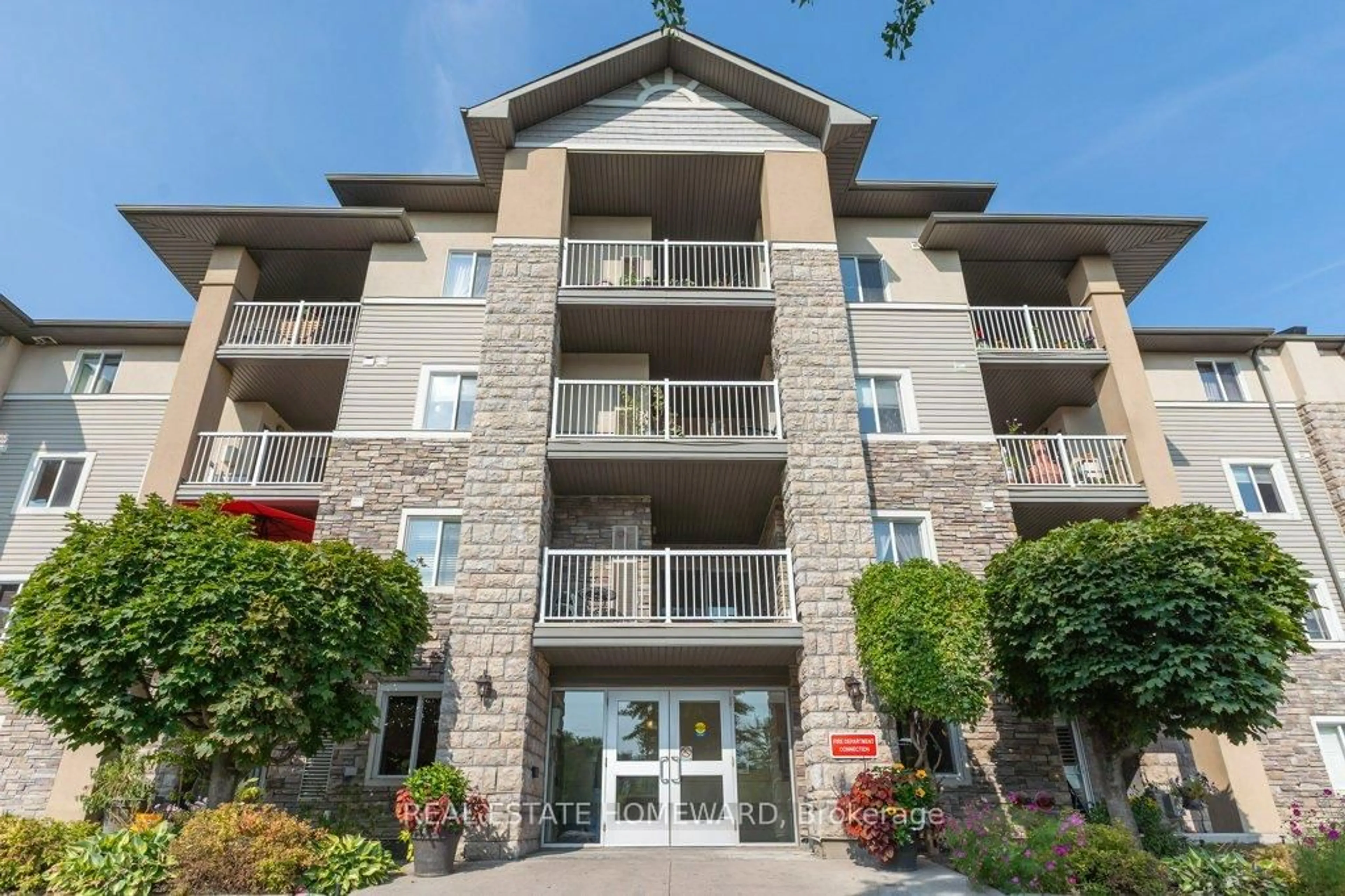 Unknown for 684 Warden Ave #302, Toronto Ontario M1L 4W4
