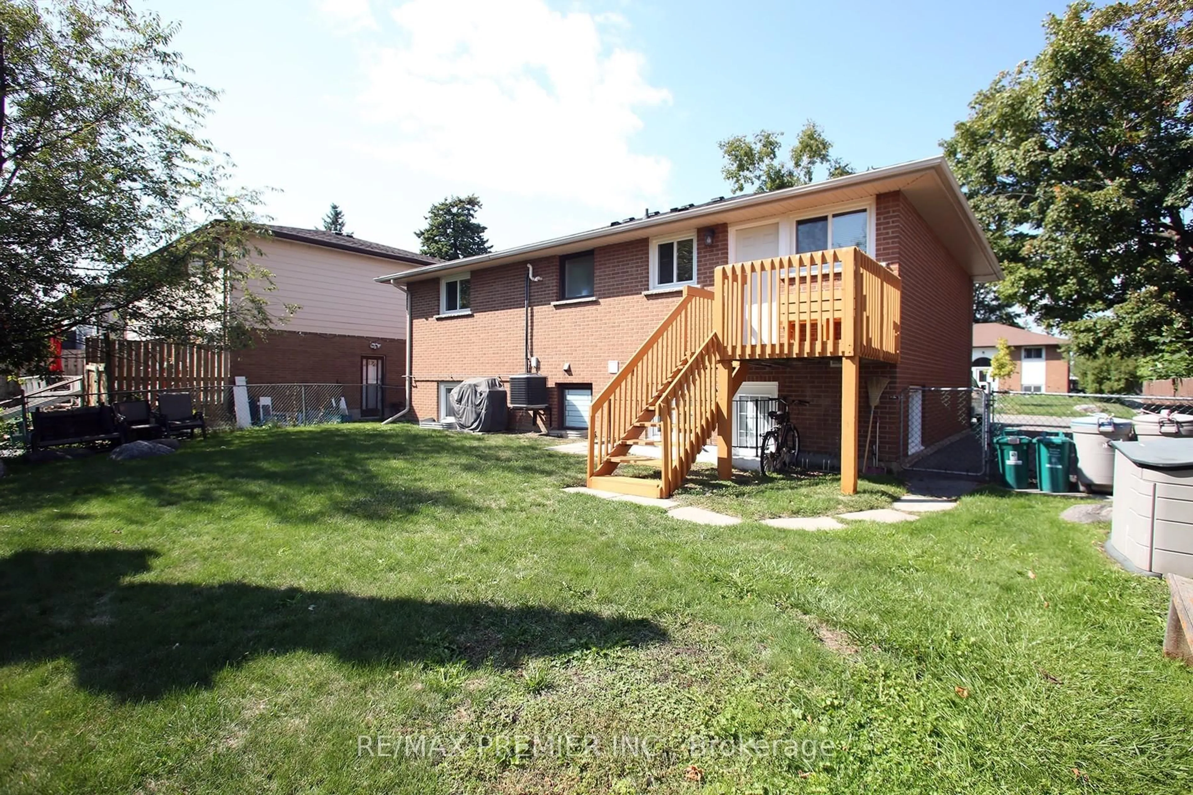 Patio, unknown for 361 Dwight Ave, Oshawa Ontario L1J 1K8