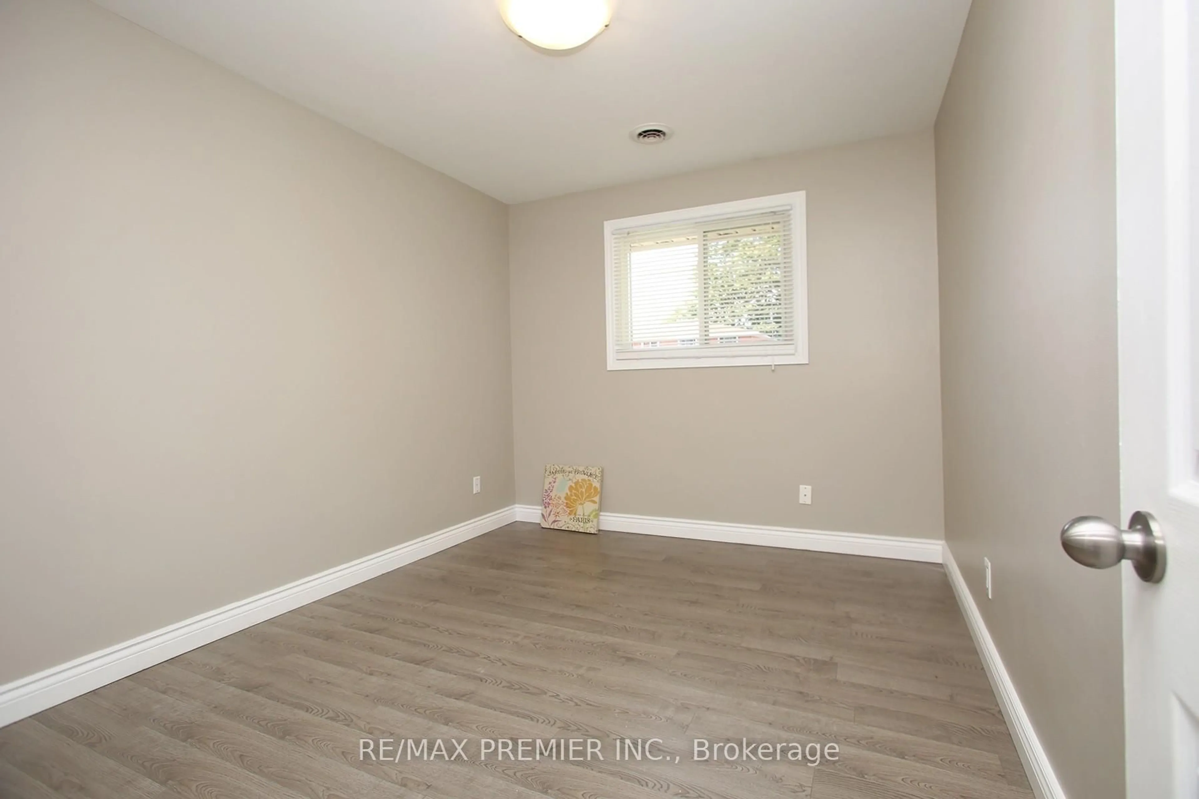 A pic of a room for 361 Dwight Ave, Oshawa Ontario L1J 1K8