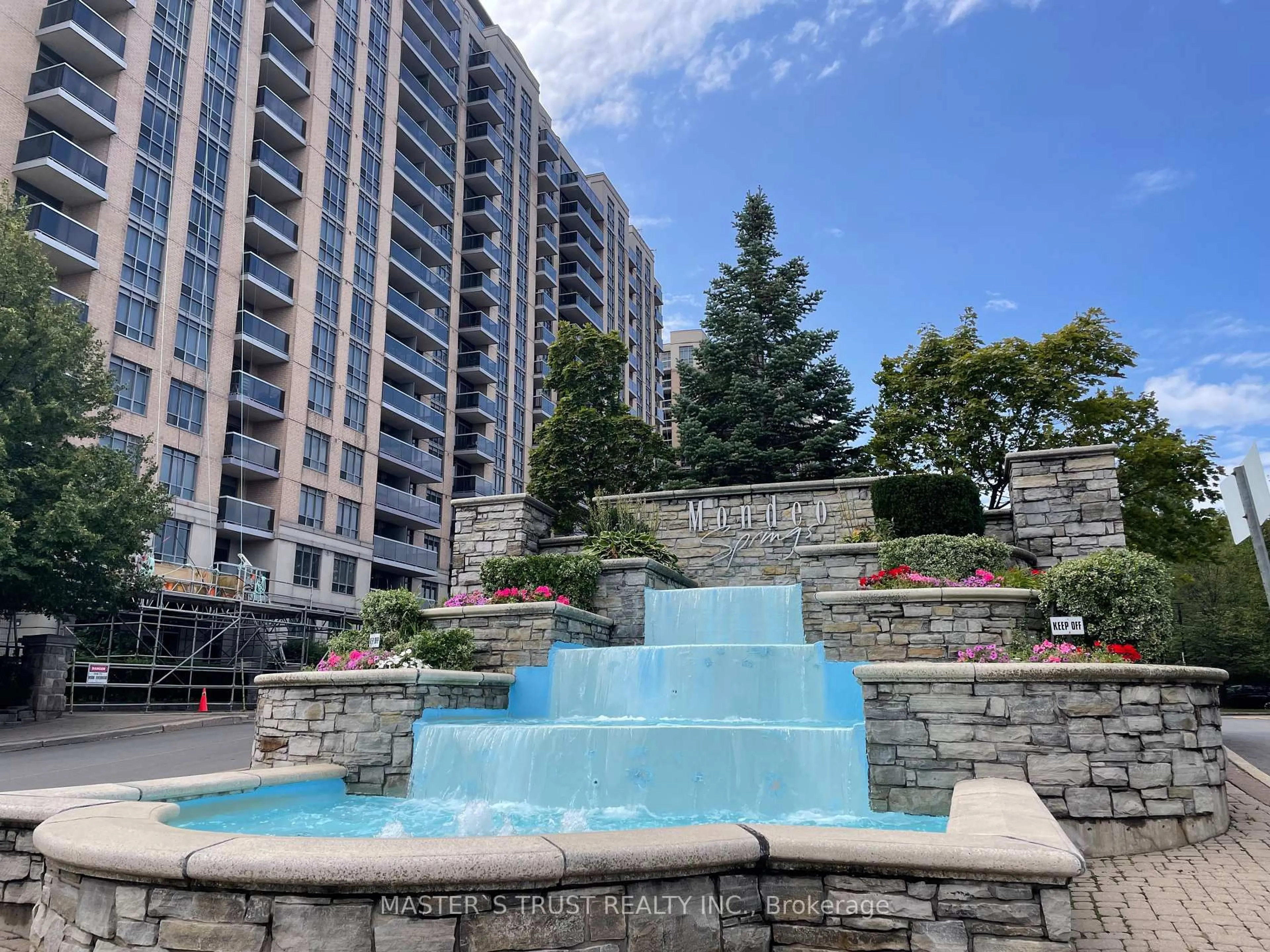 Pool for 8 Mondeo Dr #909, Toronto Ontario M1P 5C7