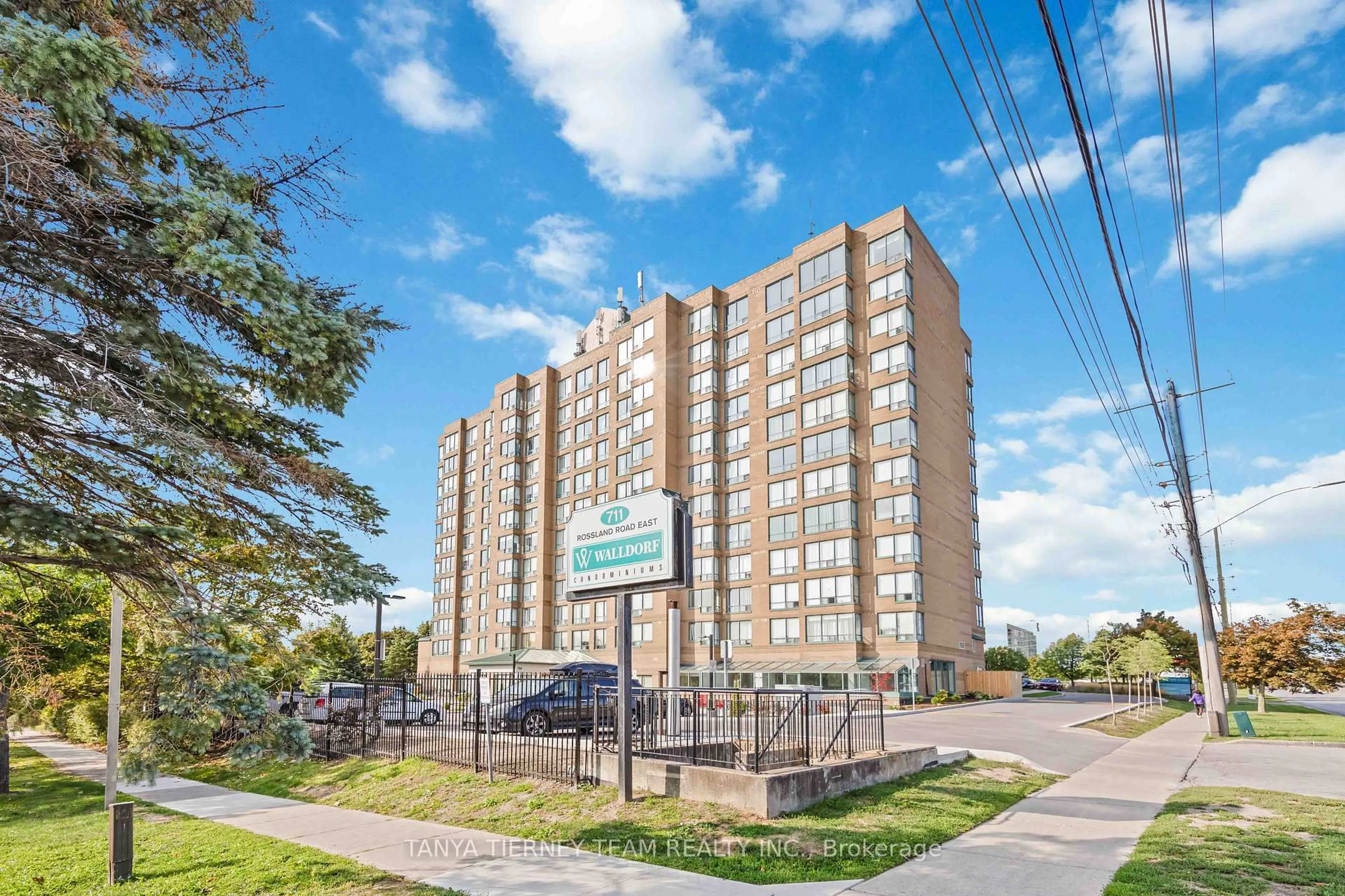 Unknown for 711 Rossland Rd #1206, Whitby Ontario L1N 8Z1