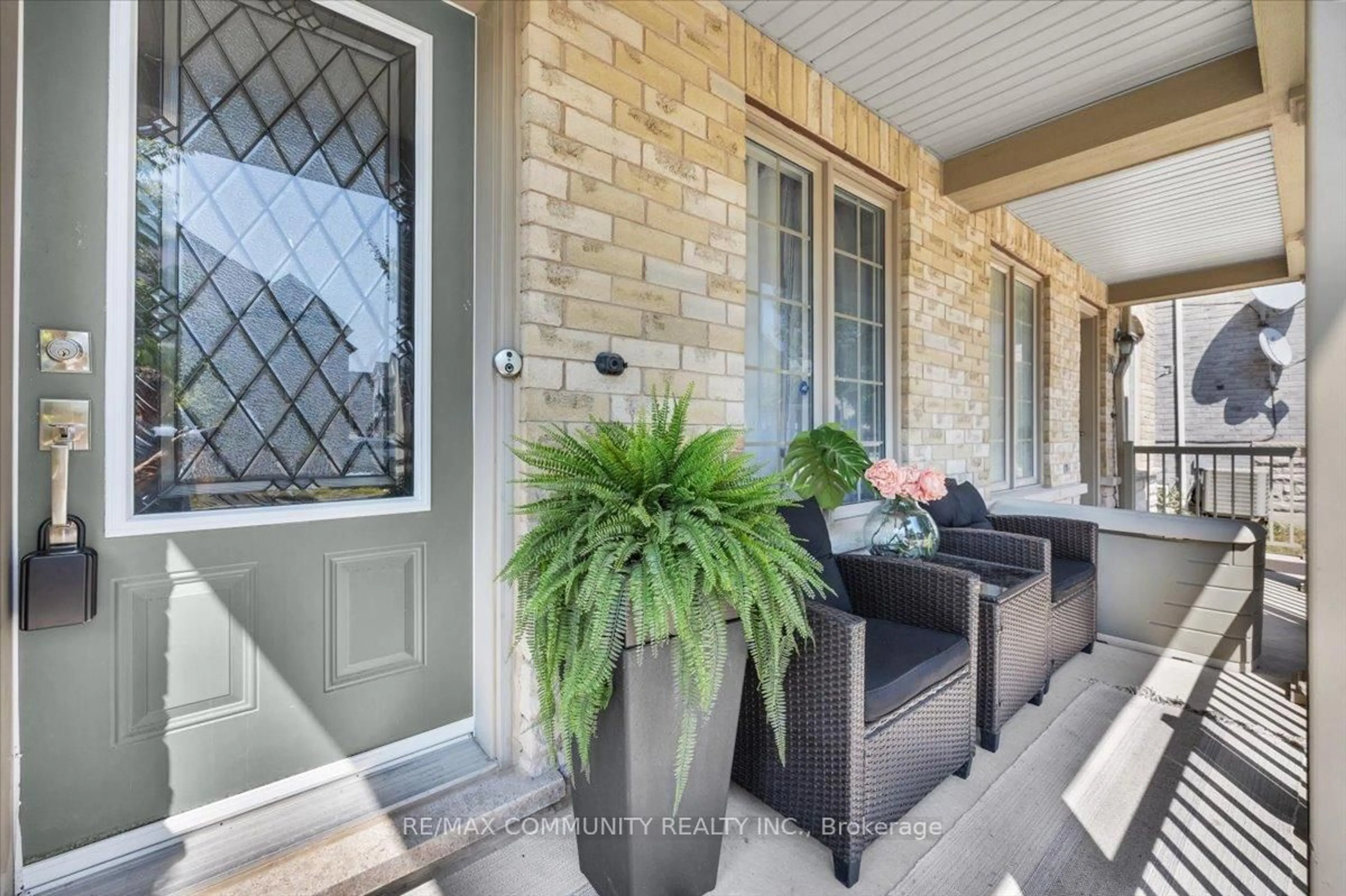 Indoor entryway for 106 Barnham St, Ajax Ontario L1Z 0K7
