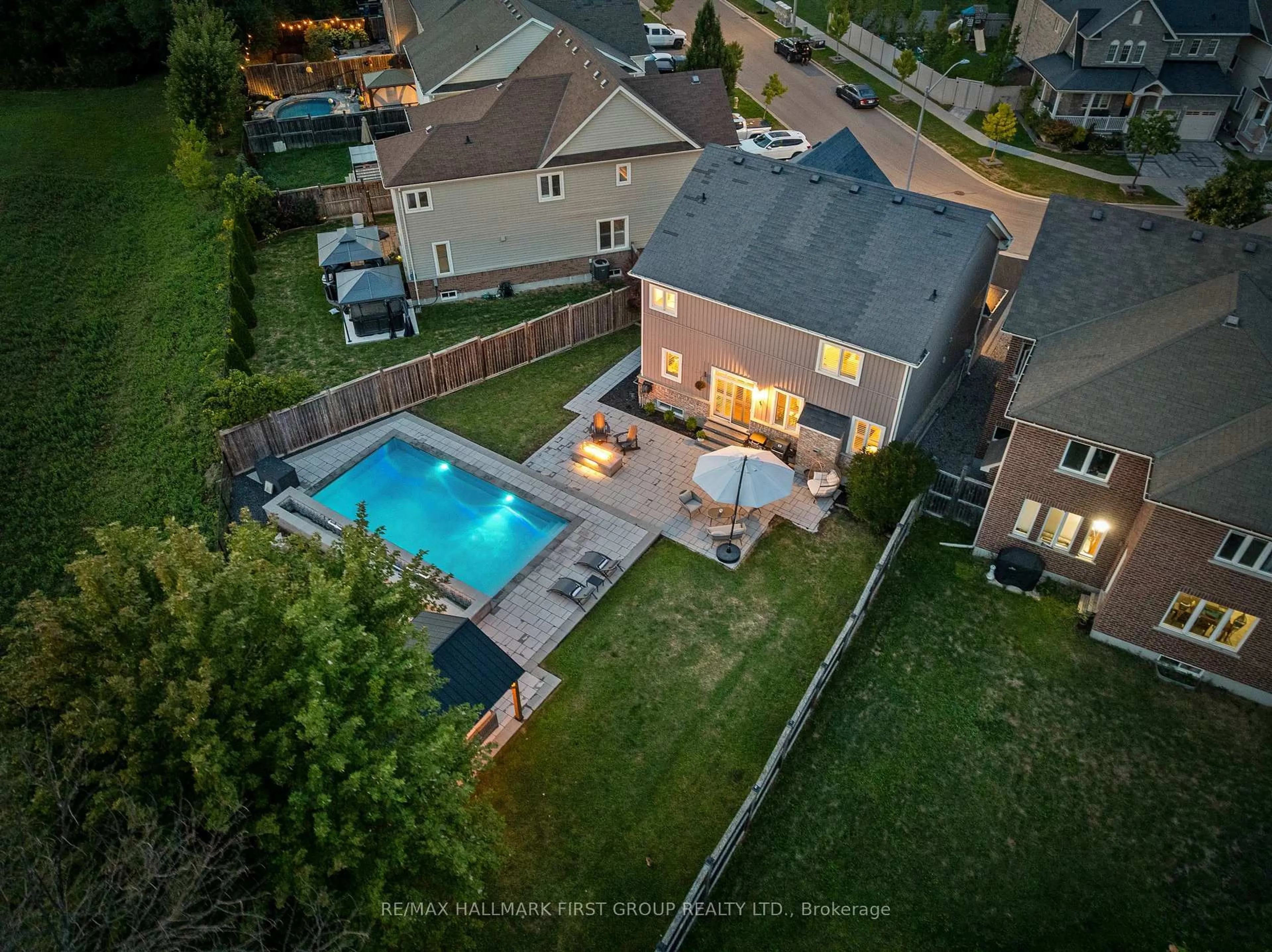 A pic from outside/outdoor area/front of a property/back of a property/a pic from drone, unknown for 11 Murray Tabb St, Clarington Ontario L1C 0M5