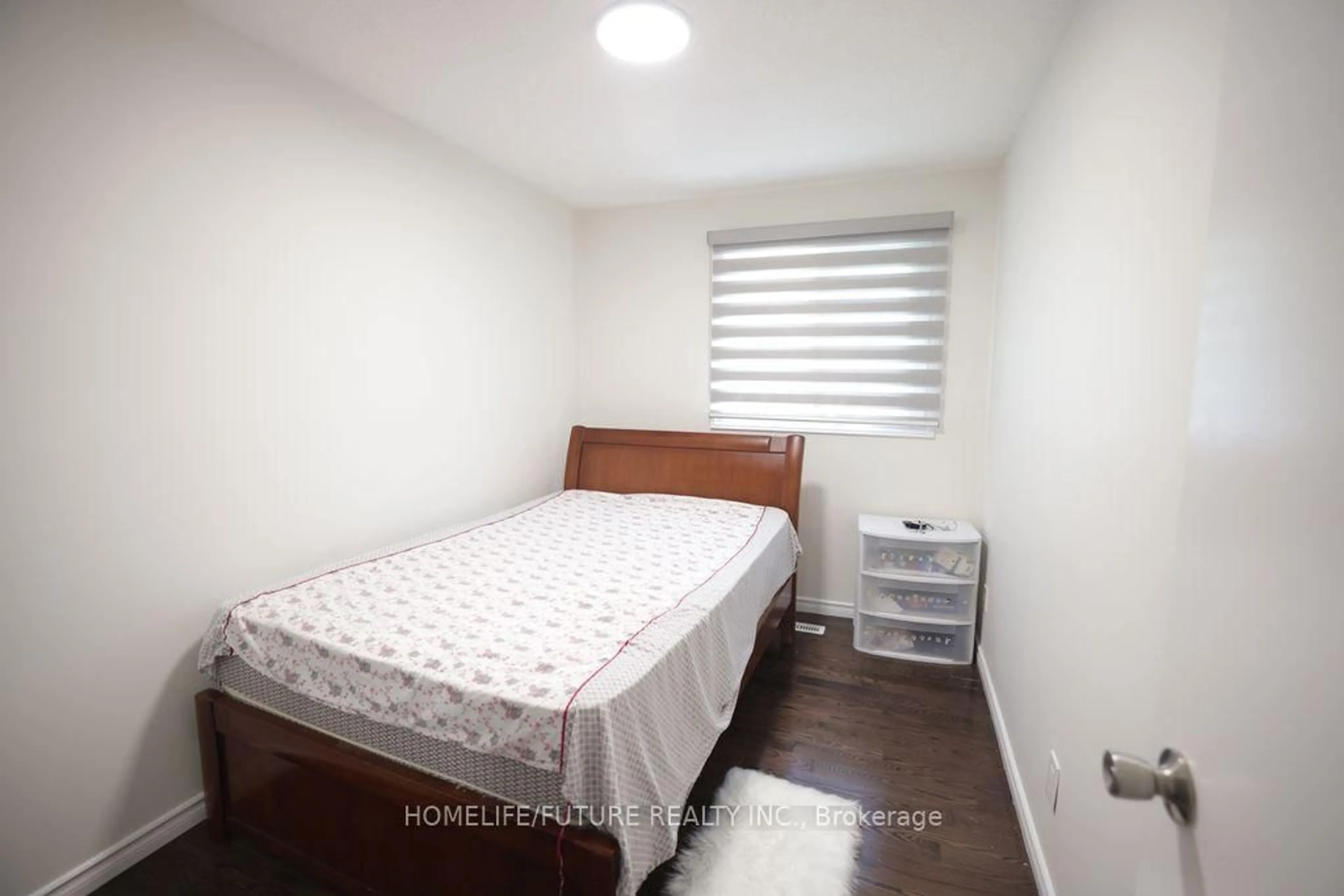 A pic of a room for 34 Dundalk Dr #5, Toronto Ontario M1P 4W3