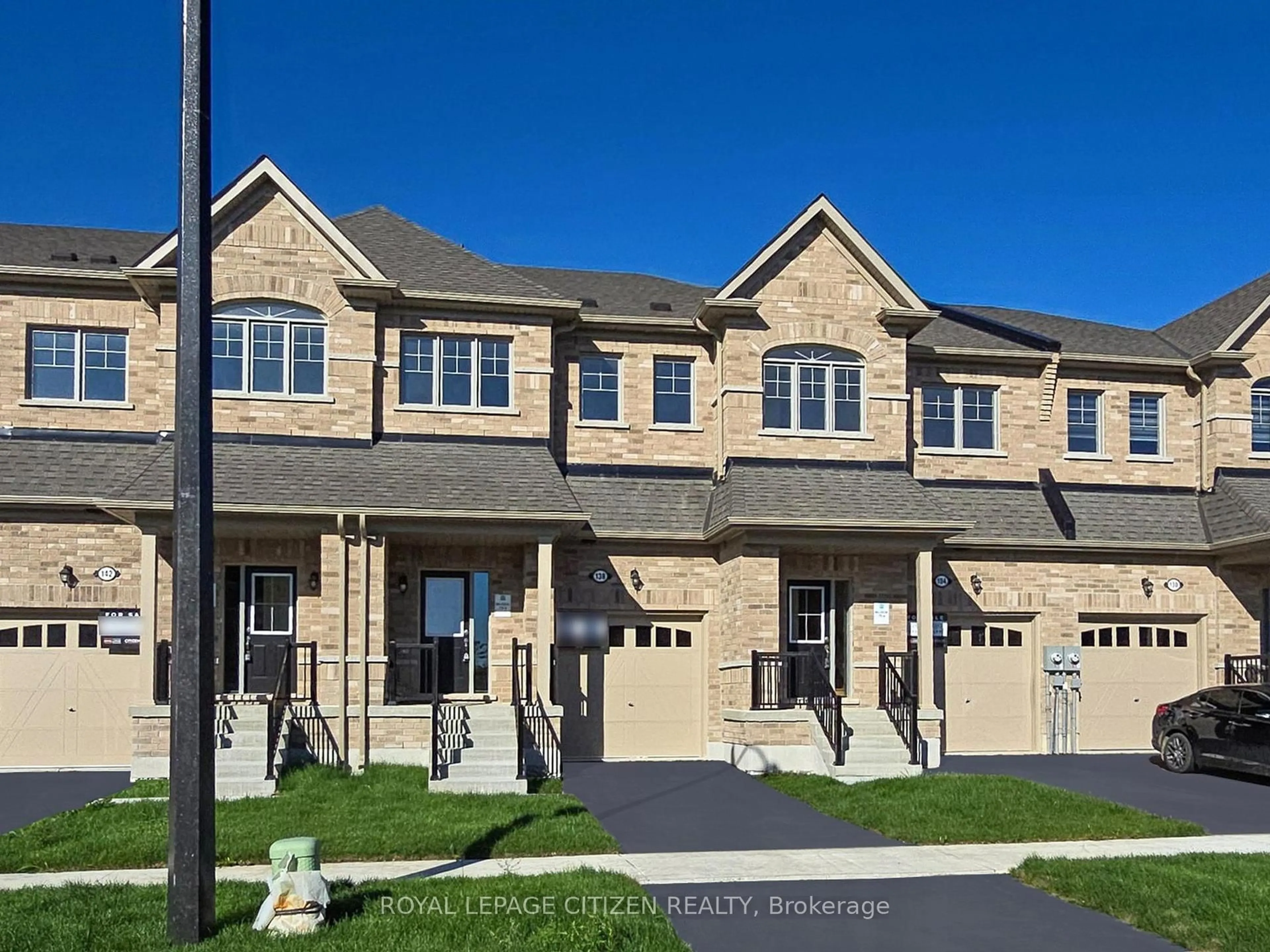 Home with brick exterior material, street for 138 North Garden Blvd, Scugog Ontario L9L 1B3