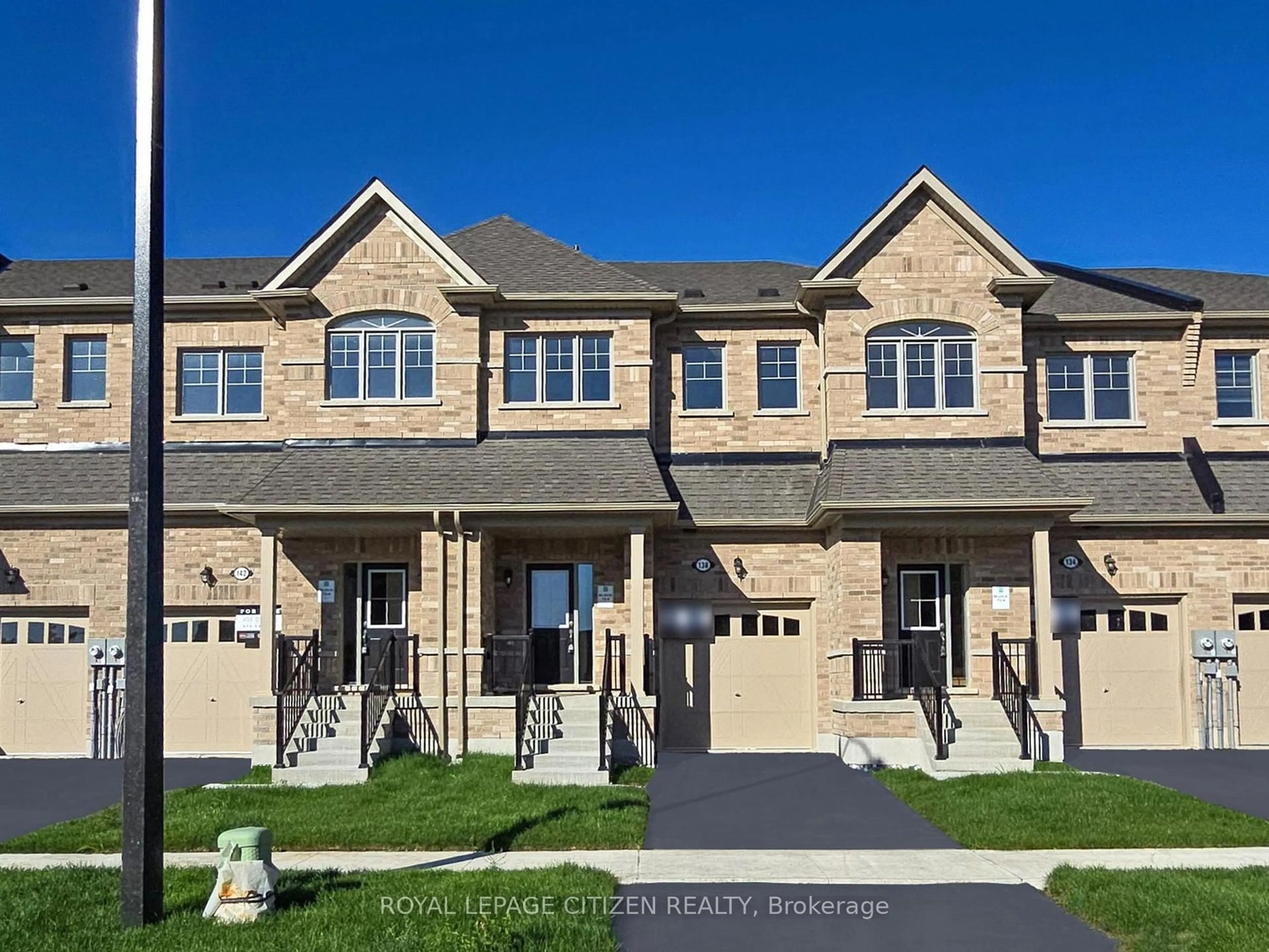 Home with brick exterior material, street for 138 North Garden Blvd, Scugog Ontario L9L 1B3