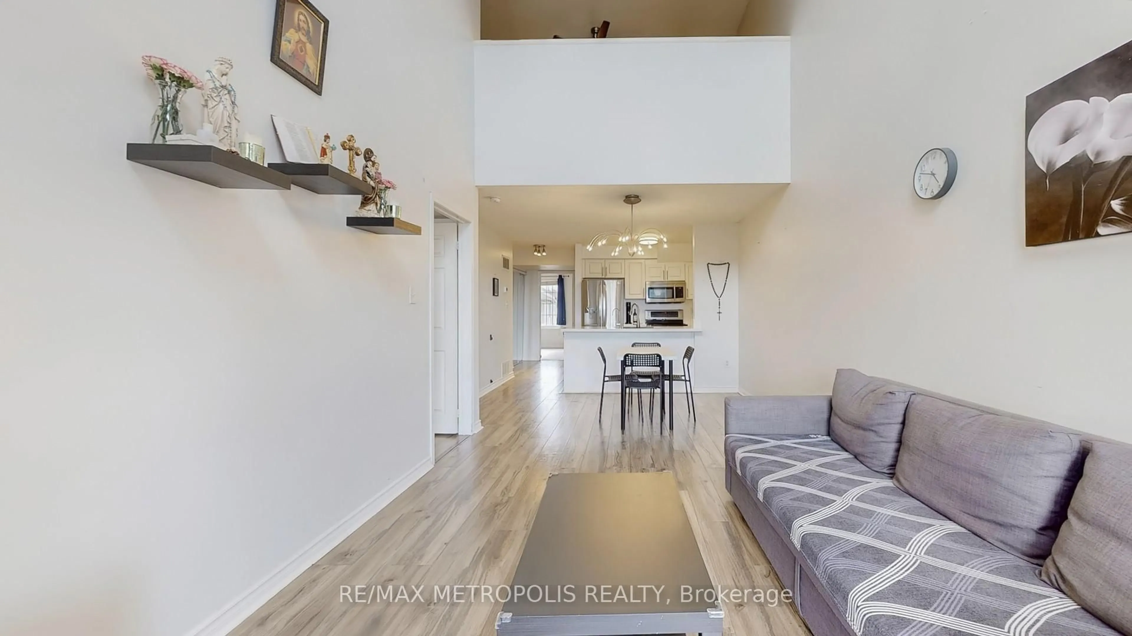 Unknown for 72 Petra Way #3, Whitby Ontario L1R 0A3