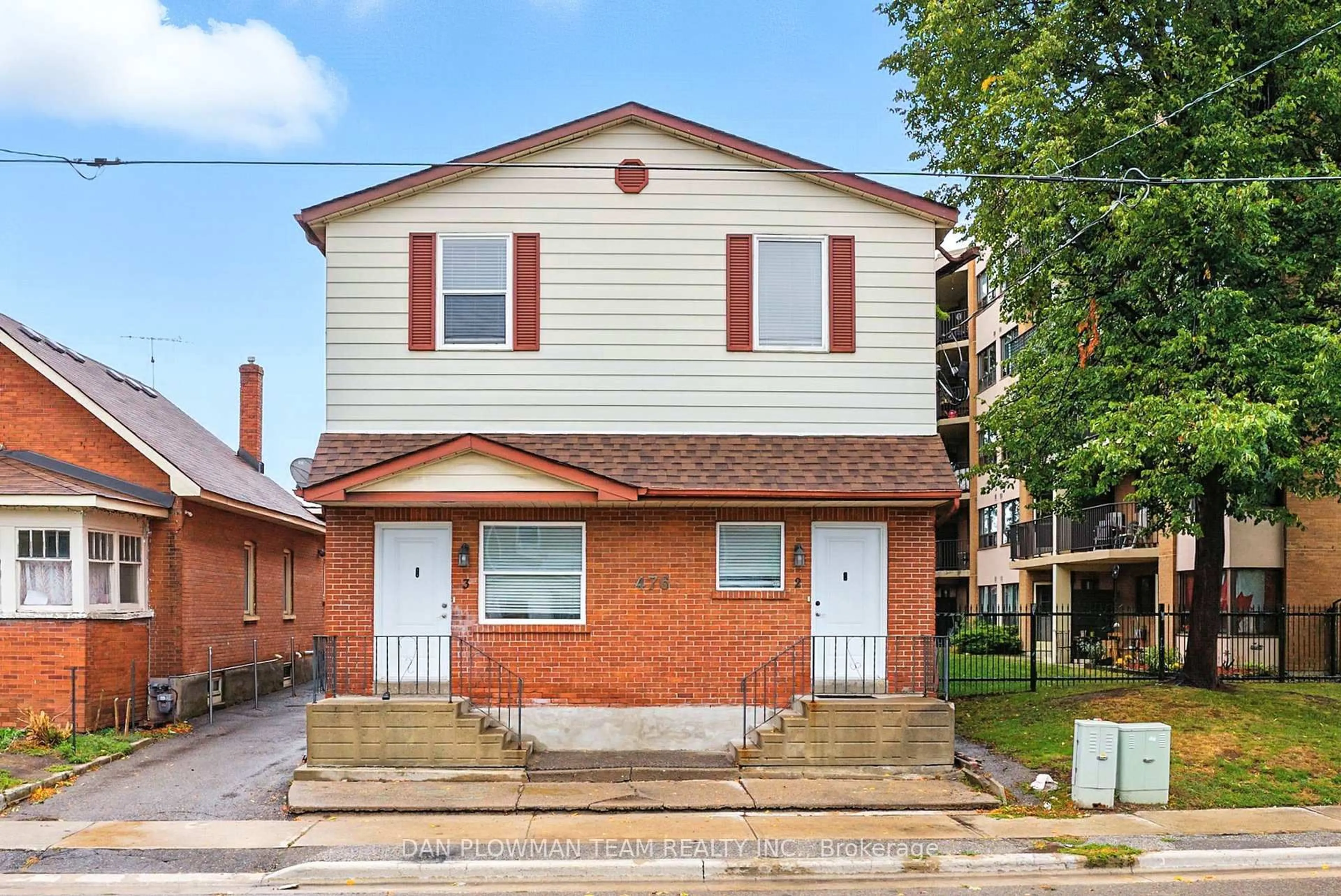 Home with brick exterior material, street for 476 Albert St, Oshawa Ontario L1H 4S6