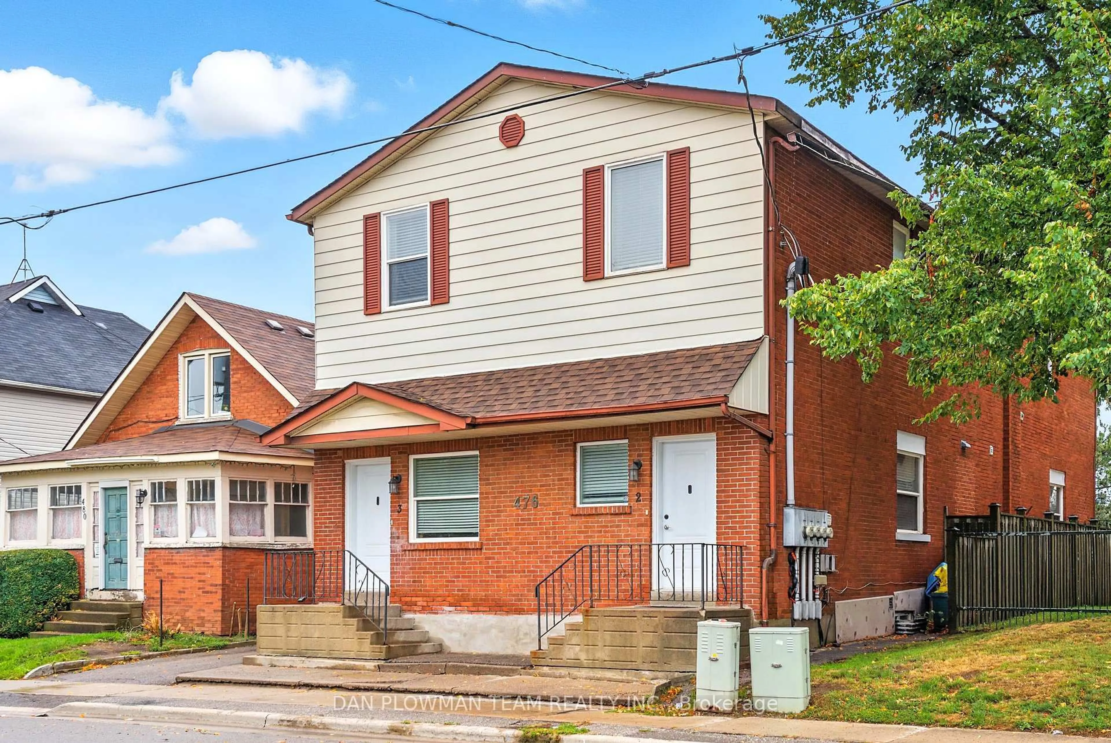 Home with brick exterior material, street for 476 Albert St, Oshawa Ontario L1H 4S6