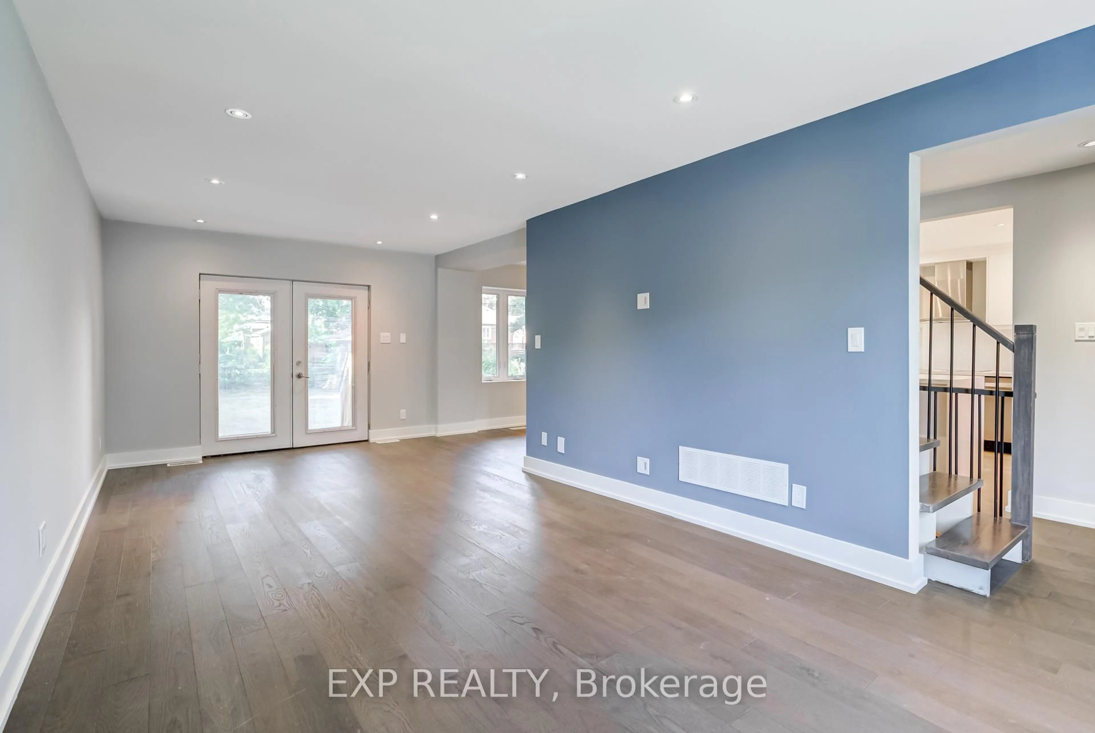 A pic of a room for 18 Innisdale Dr, Toronto Ontario M1R 1C3