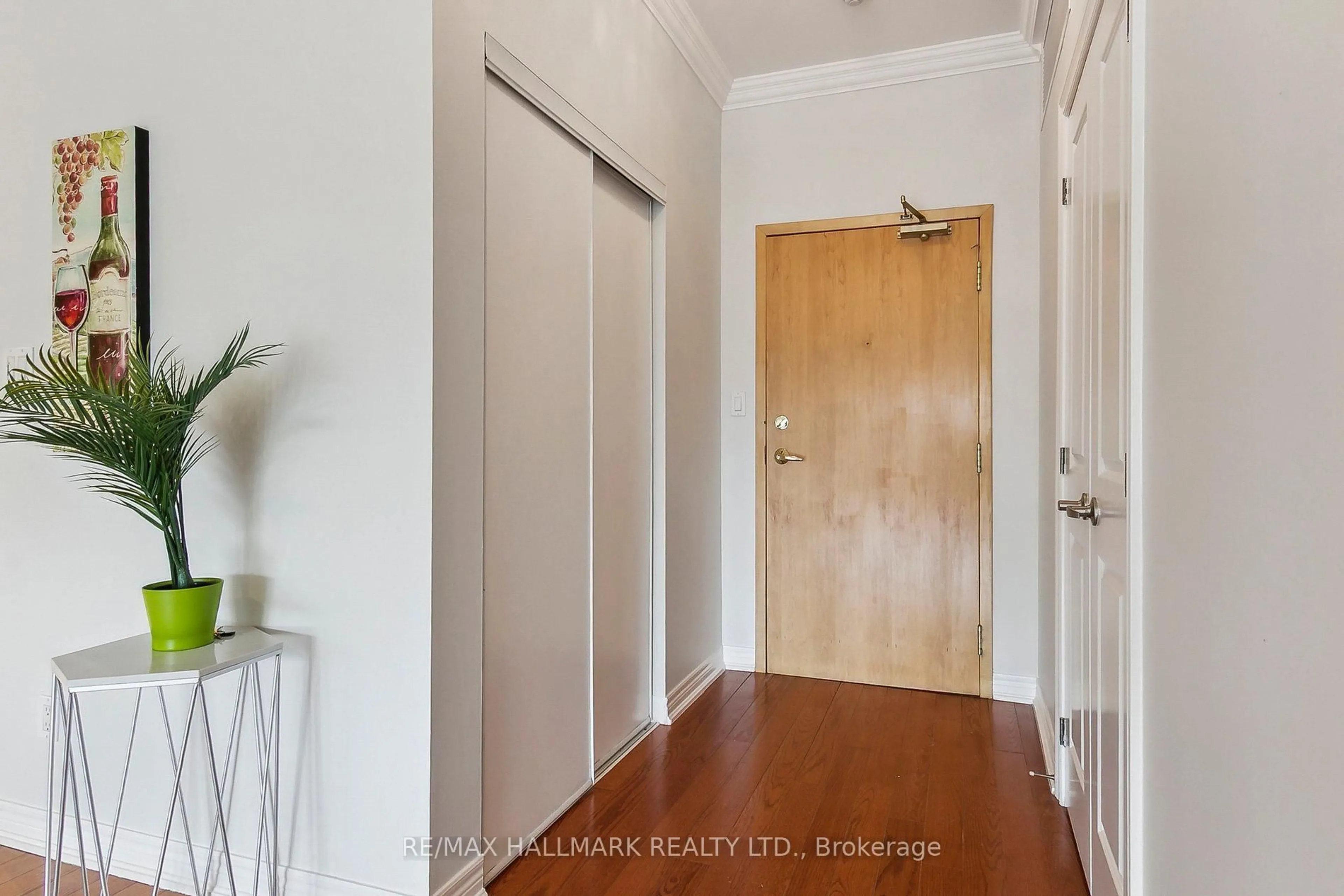 Indoor entryway for 1 Lawlor Ave #206, Toronto Ontario M4E 3L8
