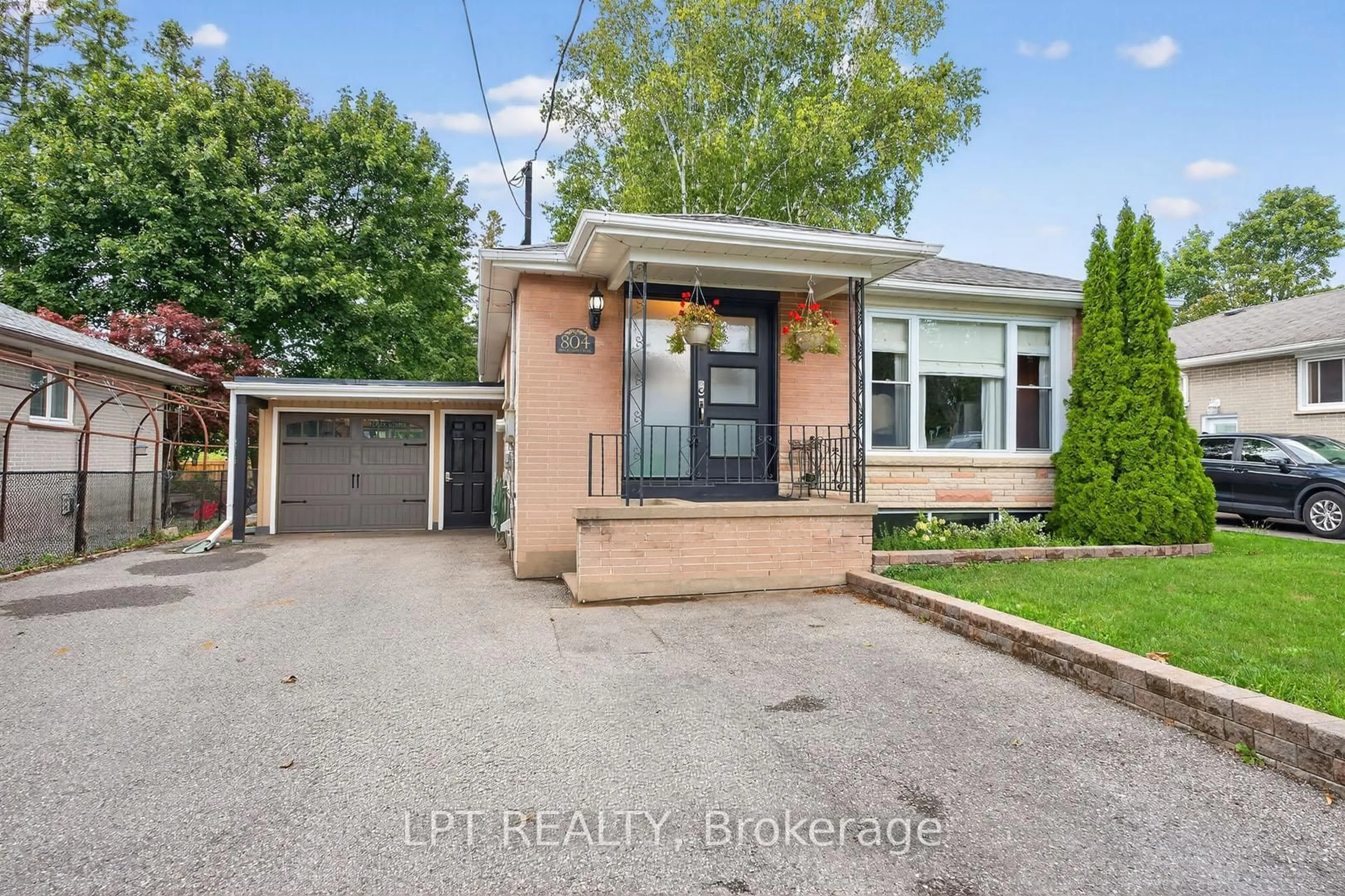Home with brick exterior material, street for 804 Beech St, Whitby Ontario L1N 3B7