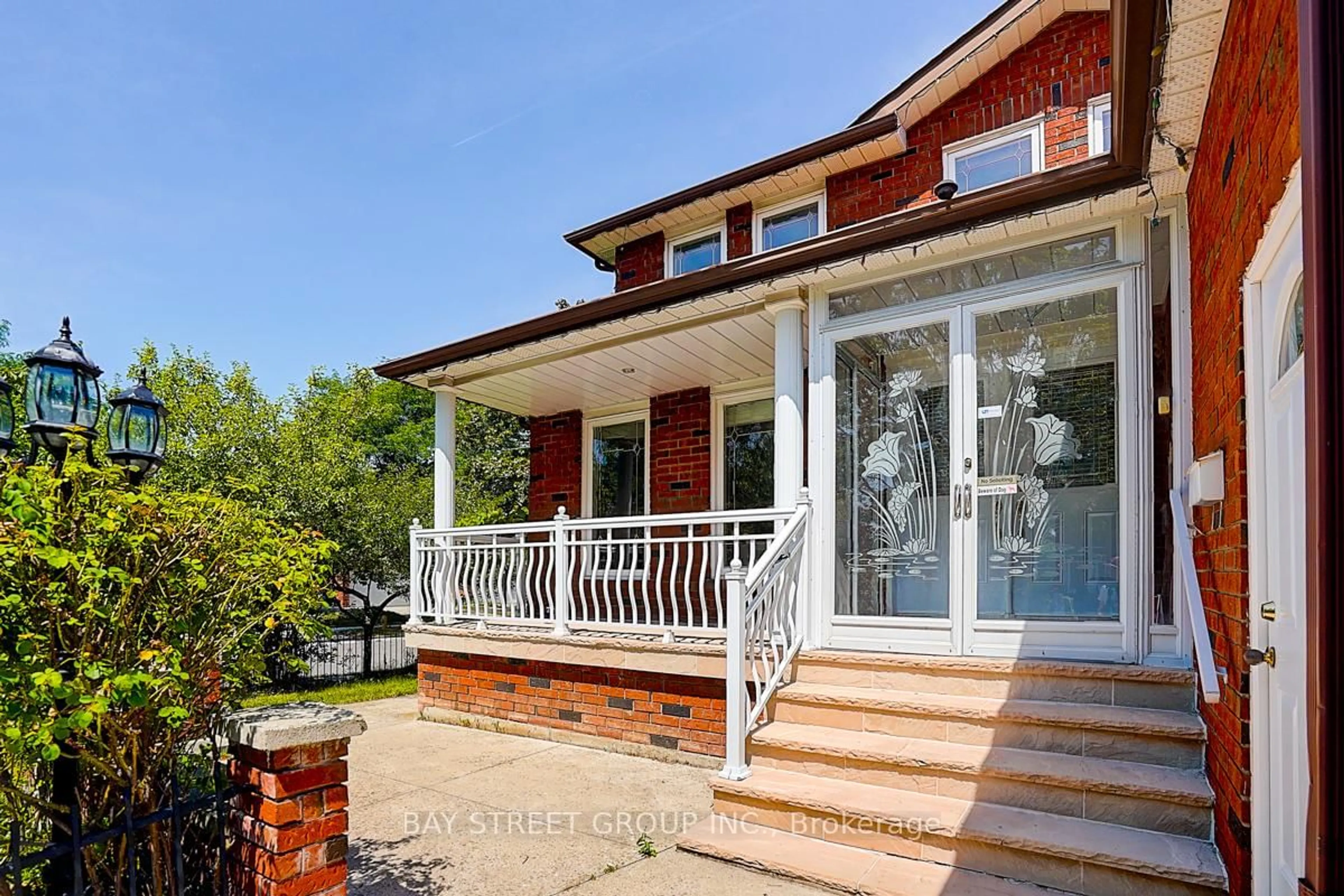 Home with brick exterior material, unknown for 11 Sunbird Cres, Toronto Ontario M1V 3M6