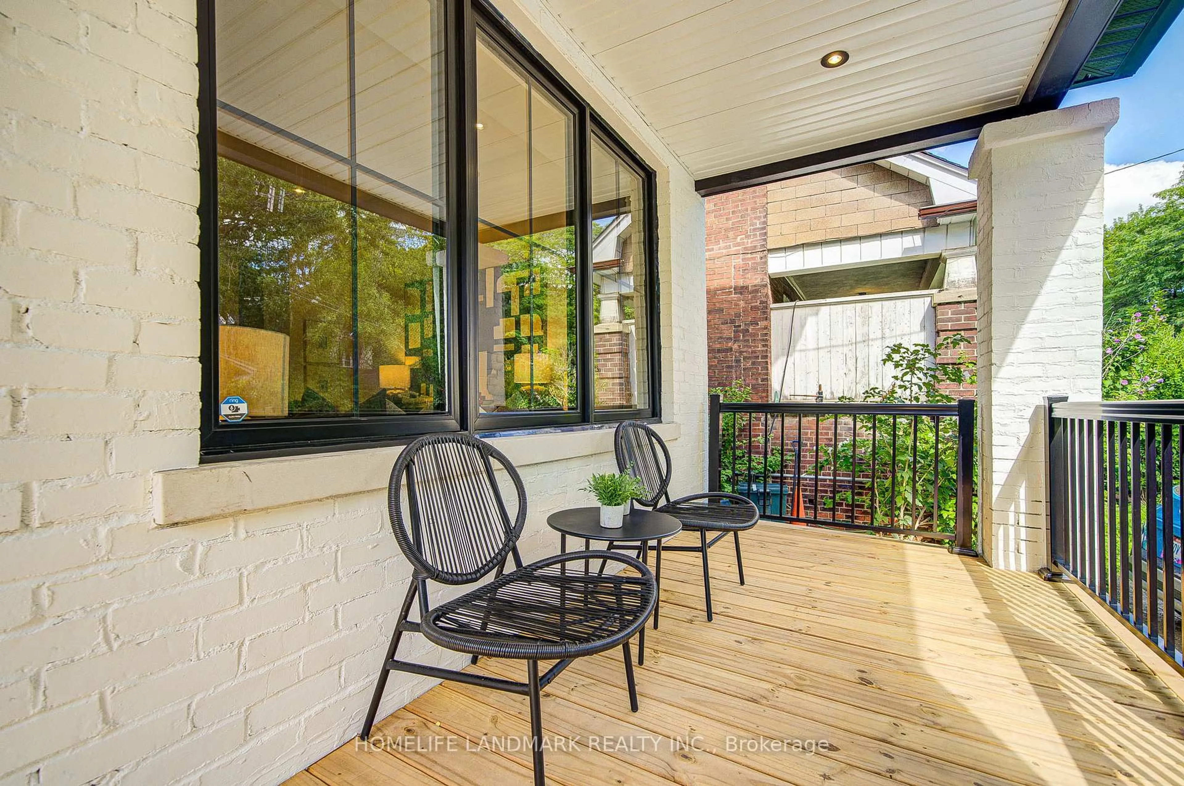 Patio, street for 70 Hiawatha Rd, Toronto Ontario M4L 2X8