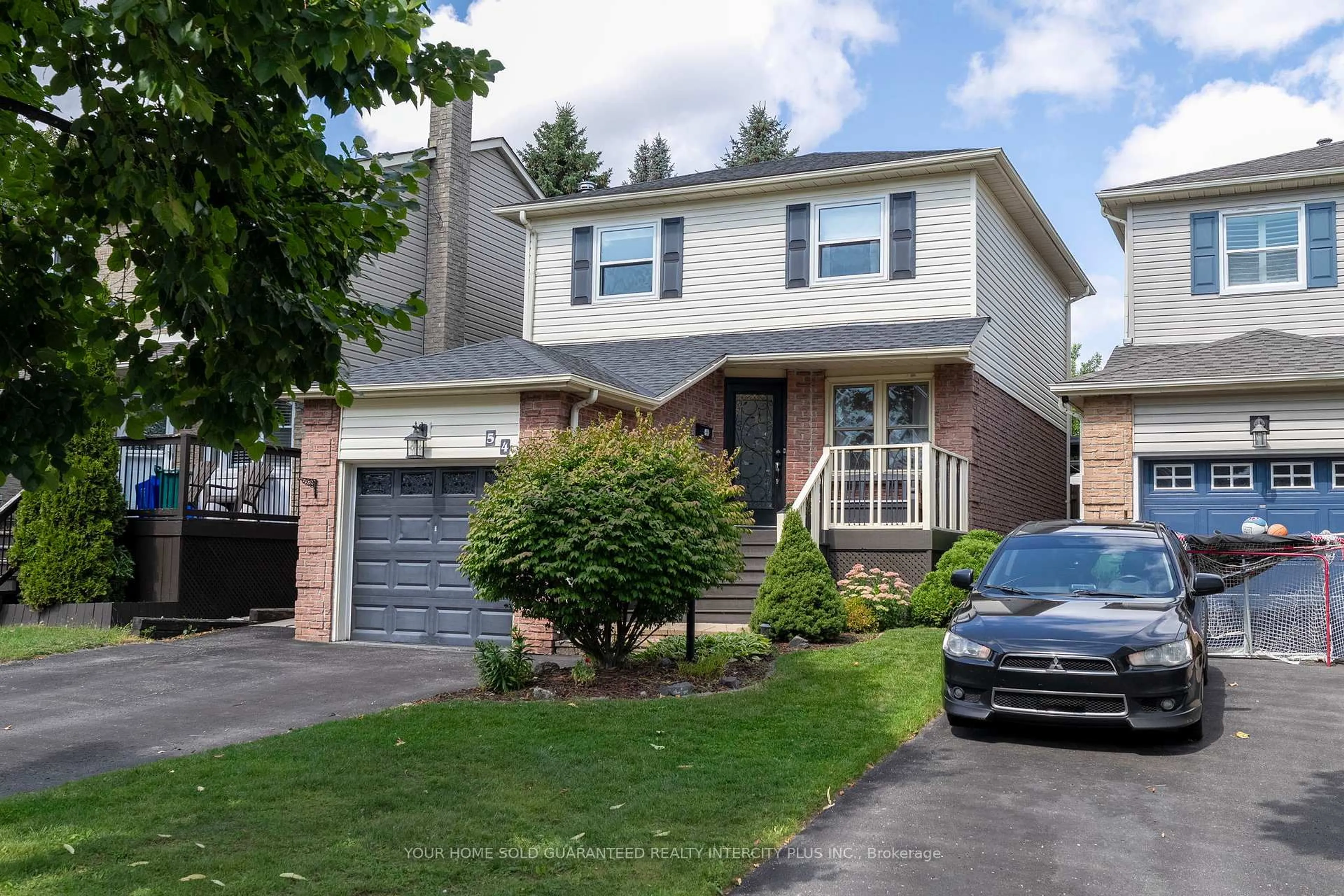 Home with vinyl exterior material, street for 54 Lowder Pl, Whitby Ontario L1N 8B7