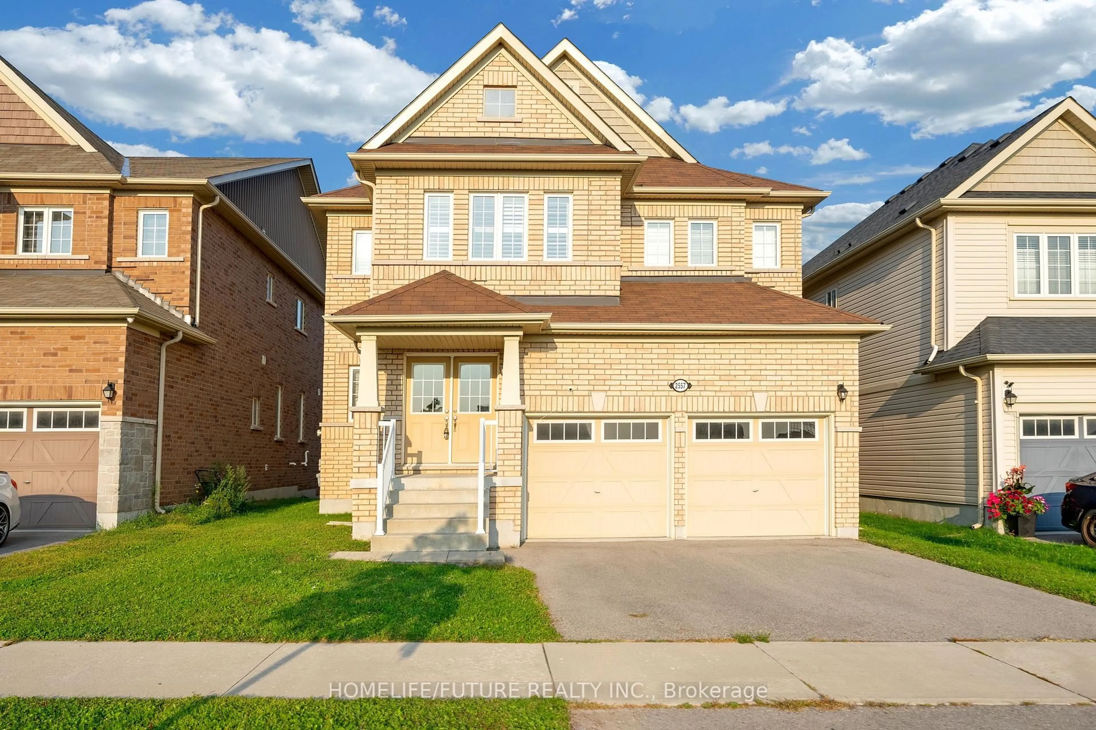 Home with brick exterior material, street for 2557 Bridle Rd, Oshawa Ontario L1H 7K4