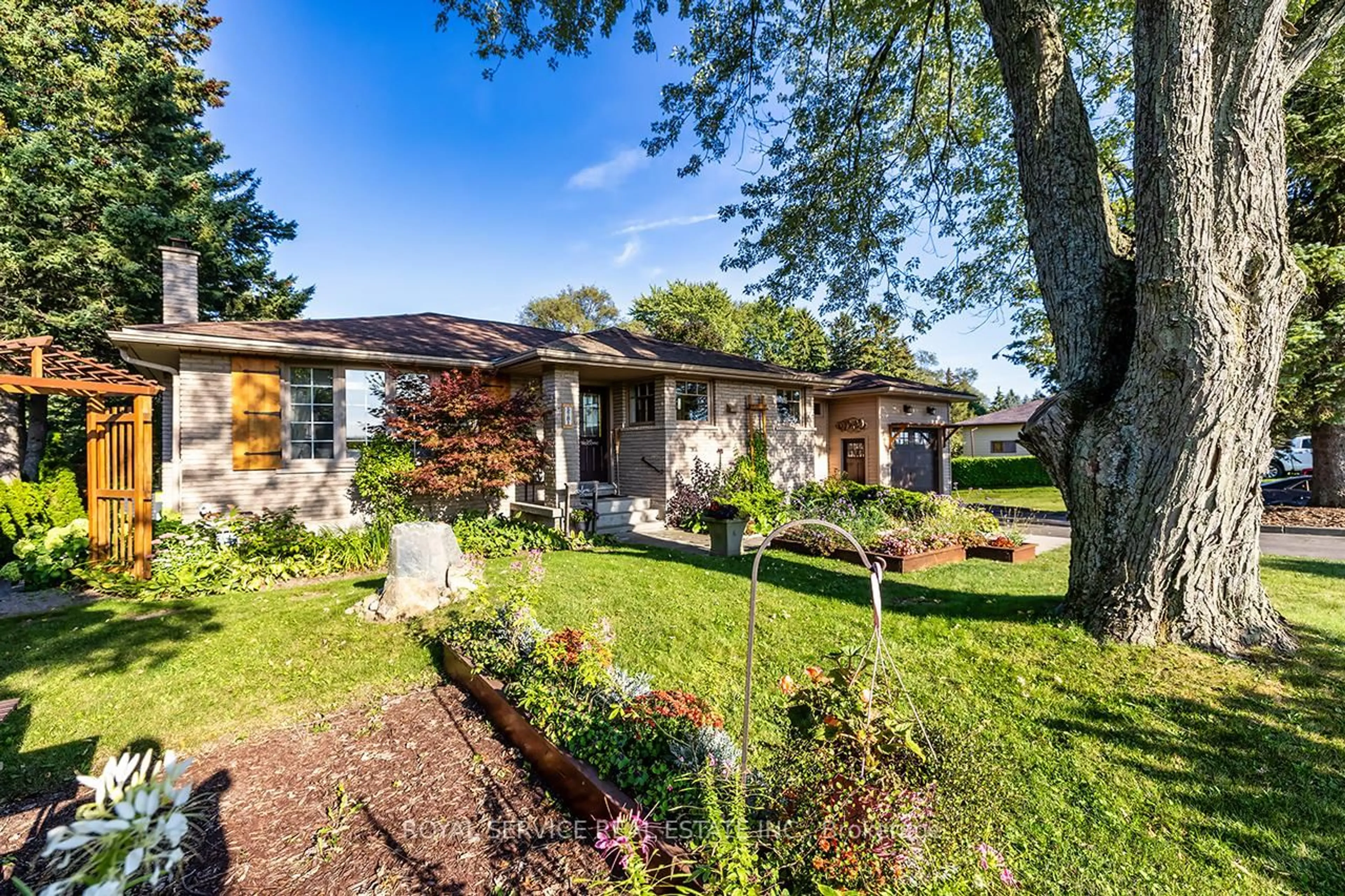 A pic from outside/outdoor area/front of a property/back of a property/a pic from drone, street for 5781 Ochonski Rd, Clarington Ontario L0B 1M0