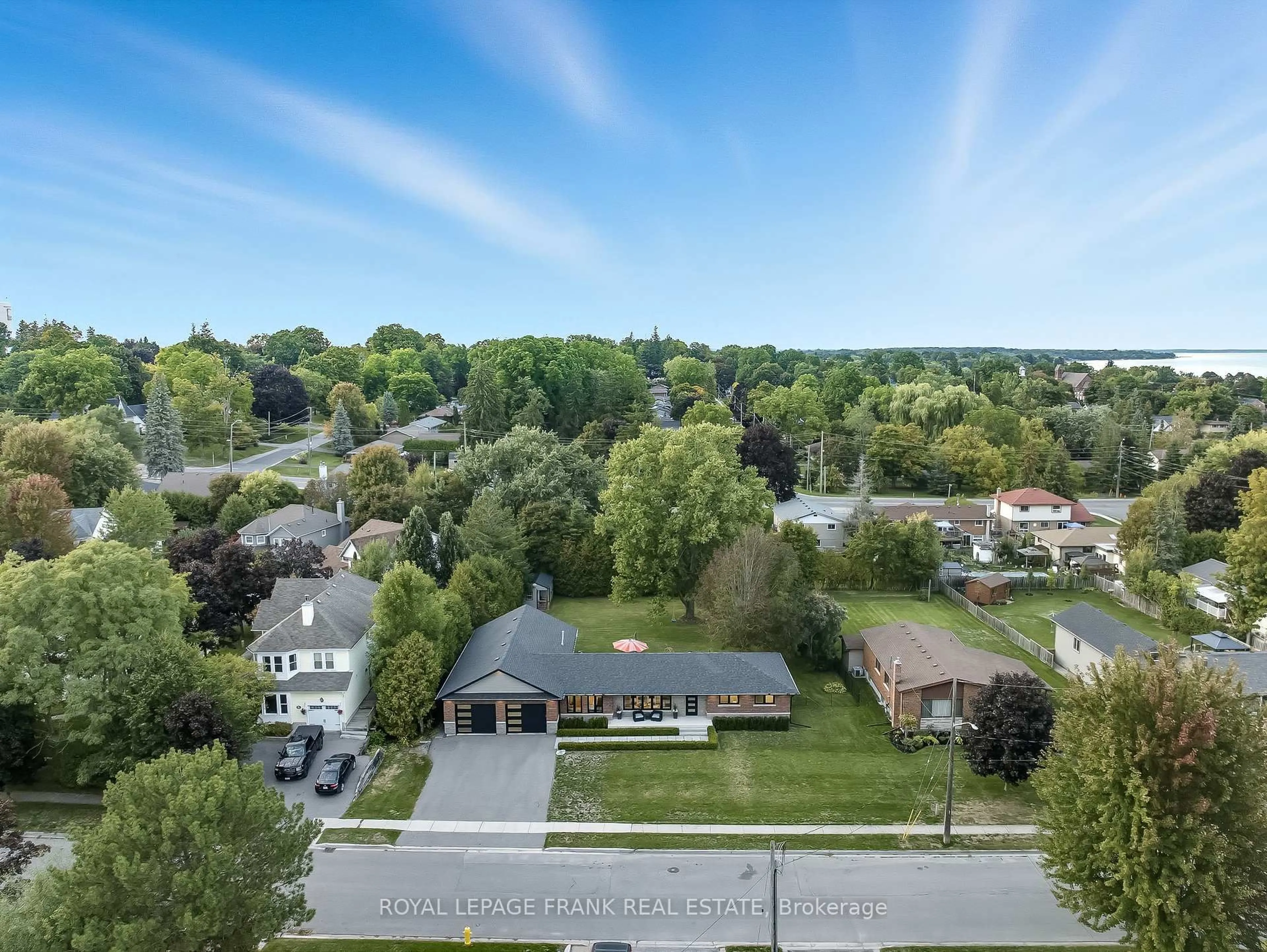 A pic from outside/outdoor area/front of a property/back of a property/a pic from drone, unknown for 393 Lorne St, Scugog Ontario L9L 1G1