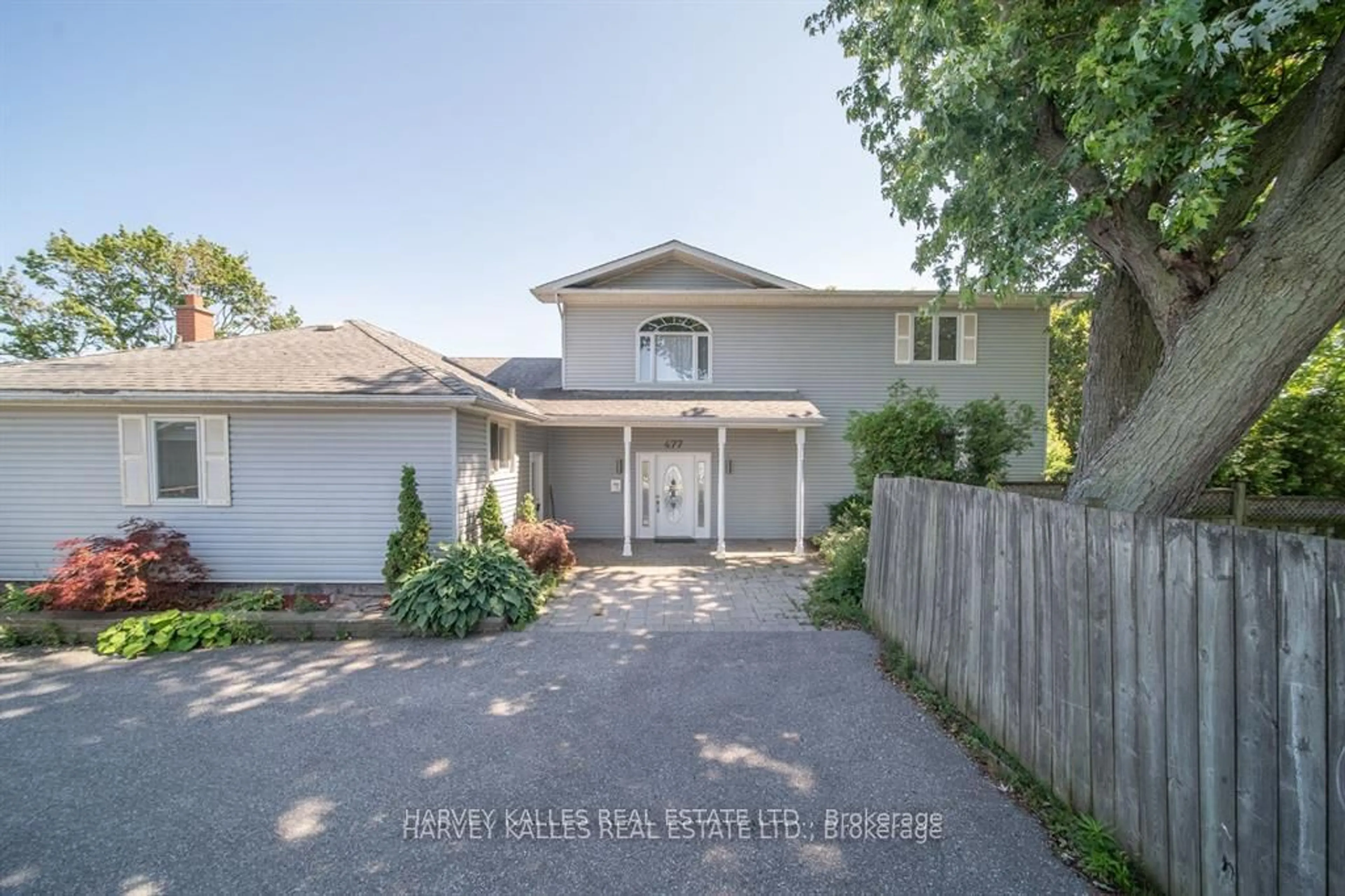 A pic from outside/outdoor area/front of a property/back of a property/a pic from drone, street for 477 Stone St, Oshawa Ontario L1J 1A4