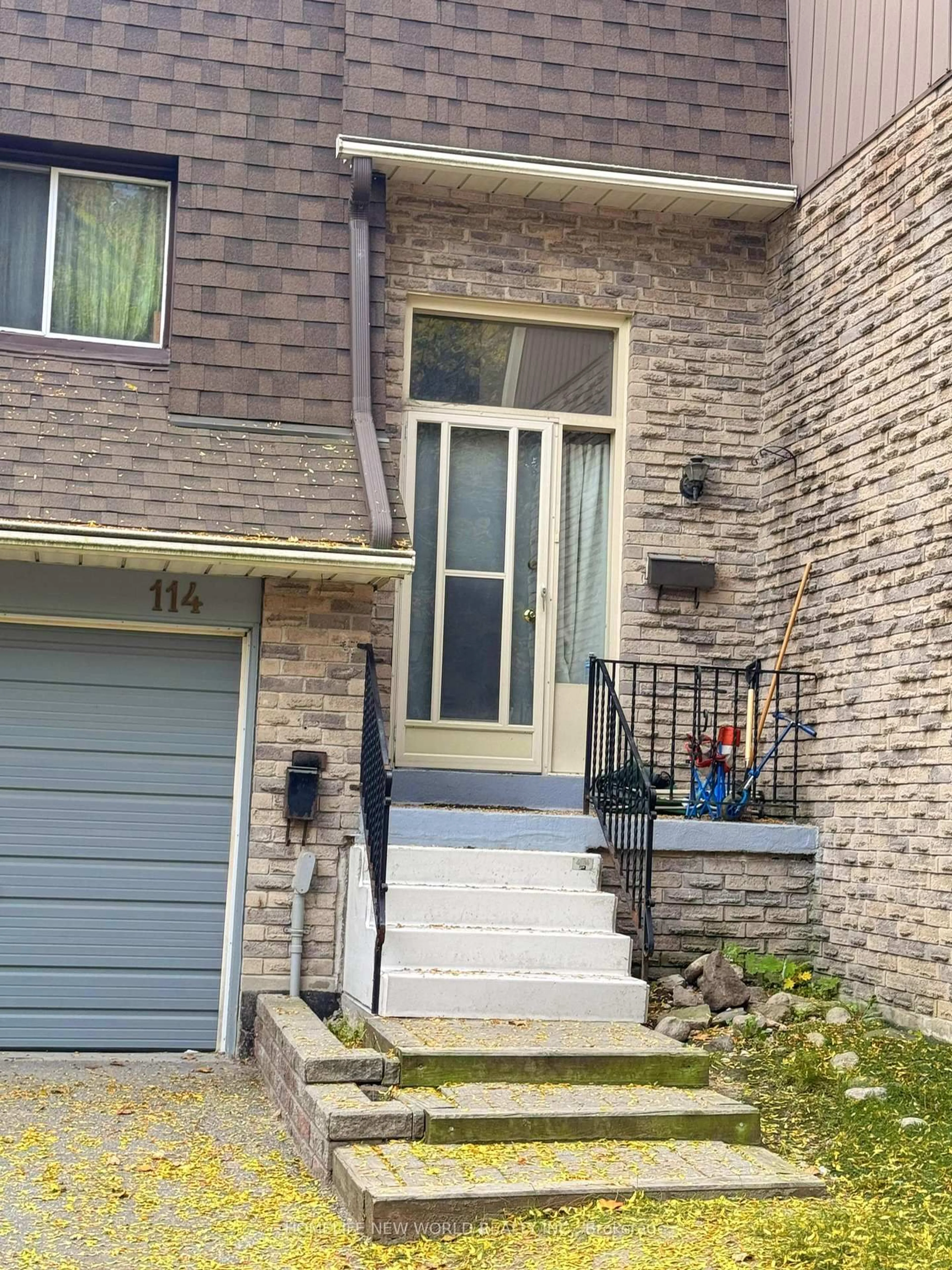 Unknown for 371 Orton Park Rd #114, Toronto Ontario M1G 3V1