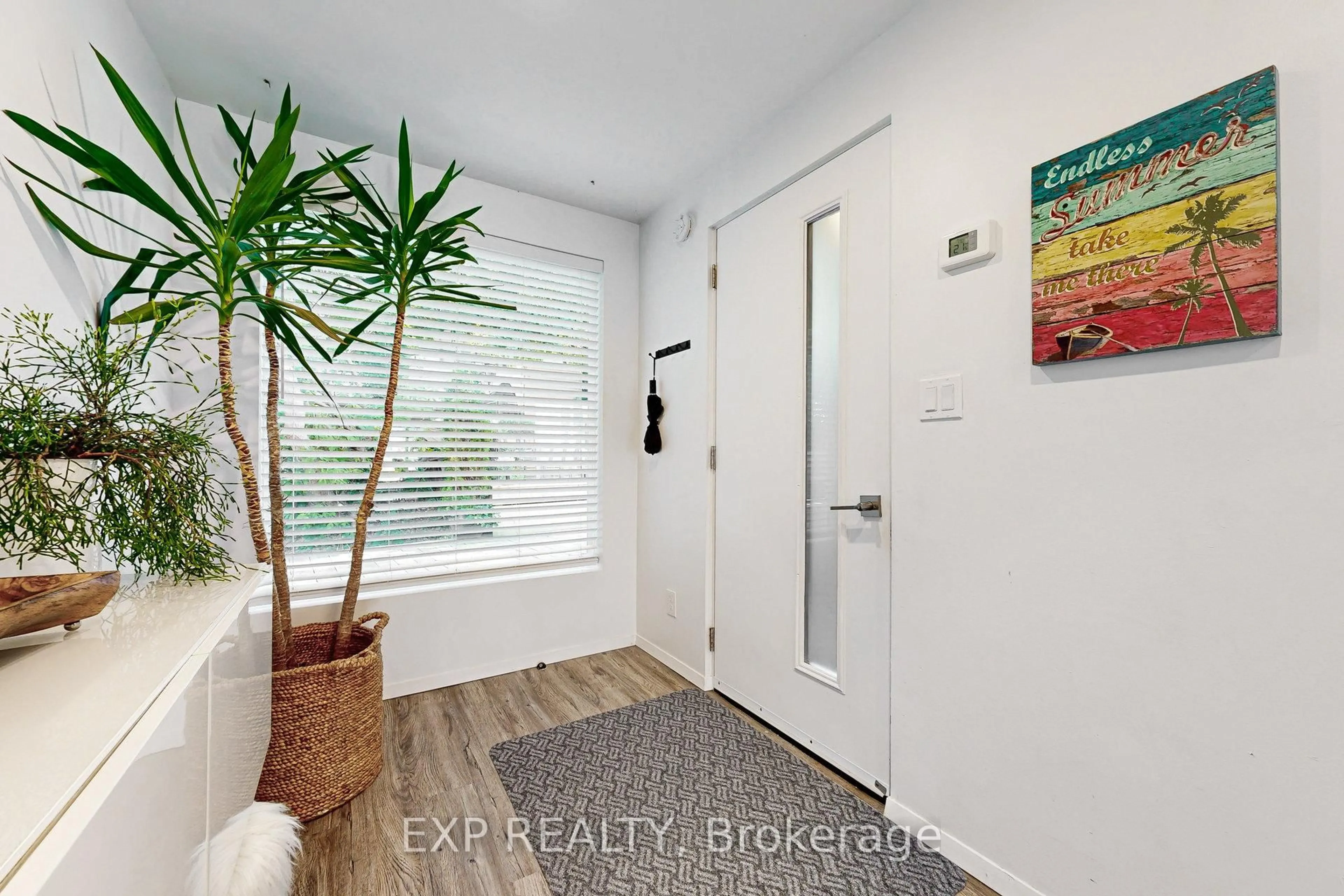 Indoor entryway for 7 Brimley Rd #2, Toronto Ontario M1M 3W3