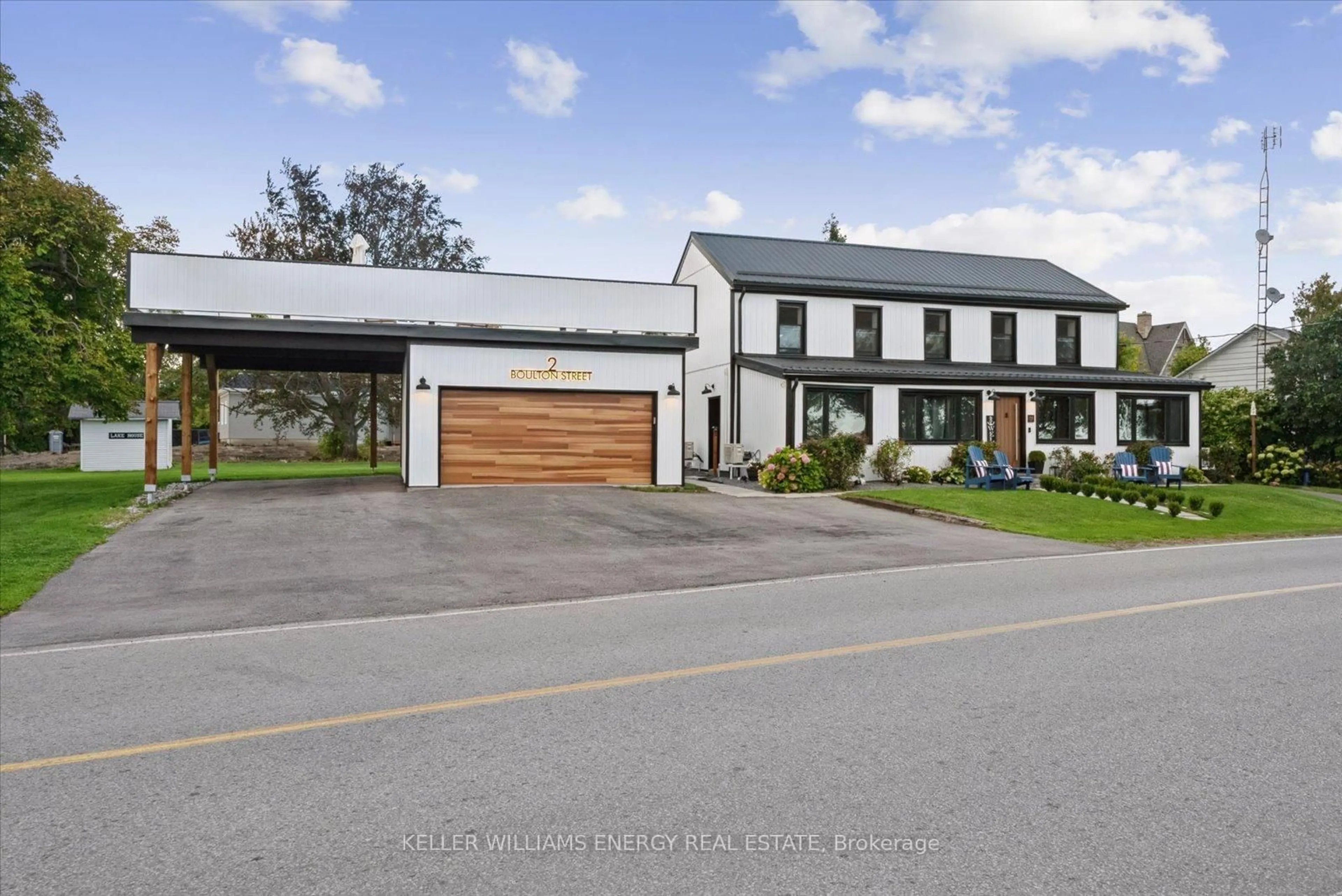 A pic from outside/outdoor area/front of a property/back of a property/a pic from drone, street for 2 Boulton St, Clarington Ontario L1B 1L9